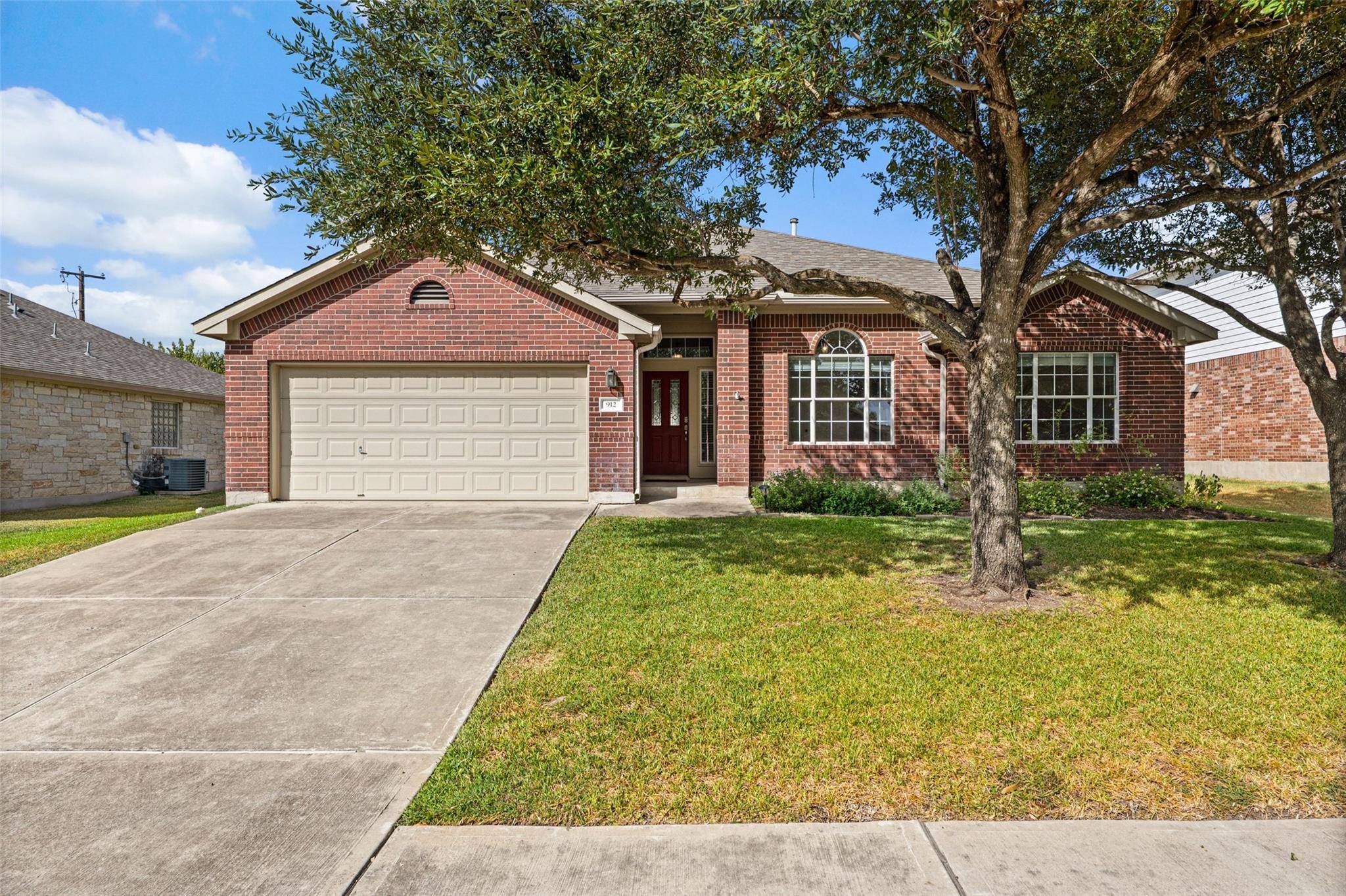 912 Abbeyglen Castle DR, Pflugerville, TX 78660