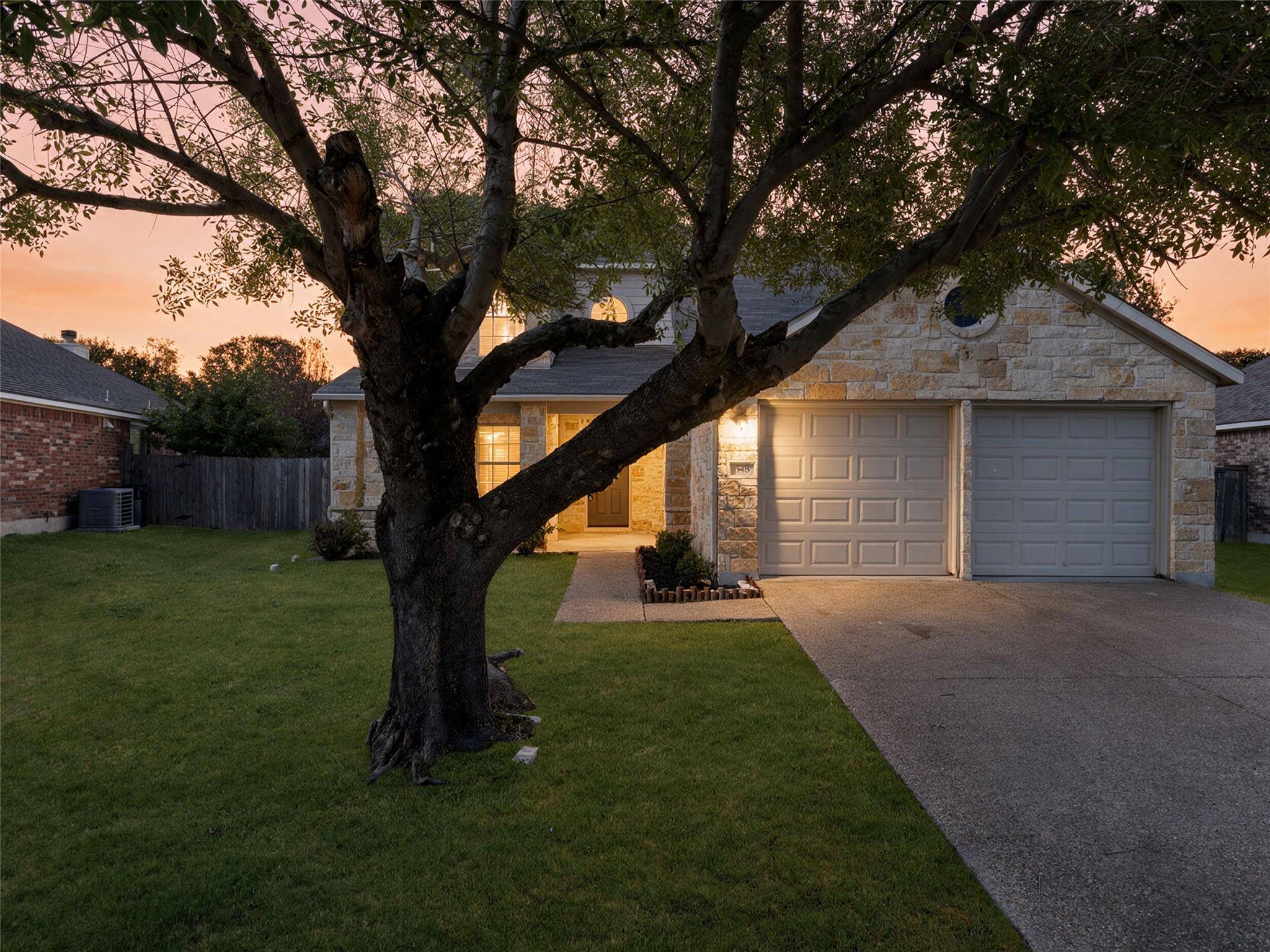 348 King Elder LN, Leander, TX 78641