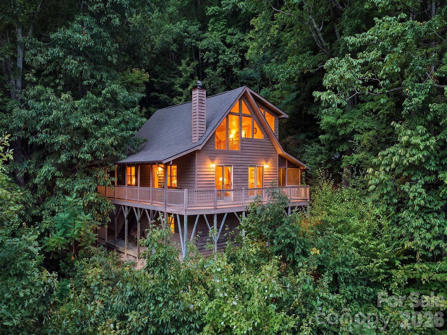 808 Nottingham RD, Maggie Valley, NC 28751