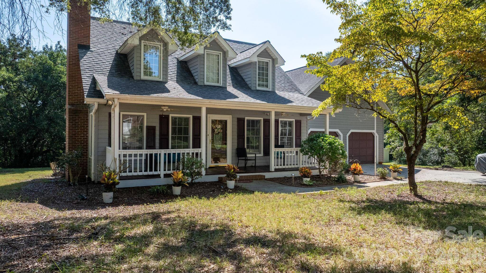 2036 Picnic DR, Newton, NC 28658