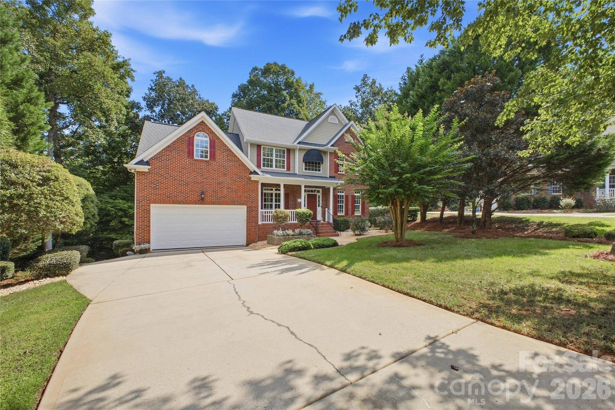637 Falls Creek CT, Fort Mill, SC 29715
