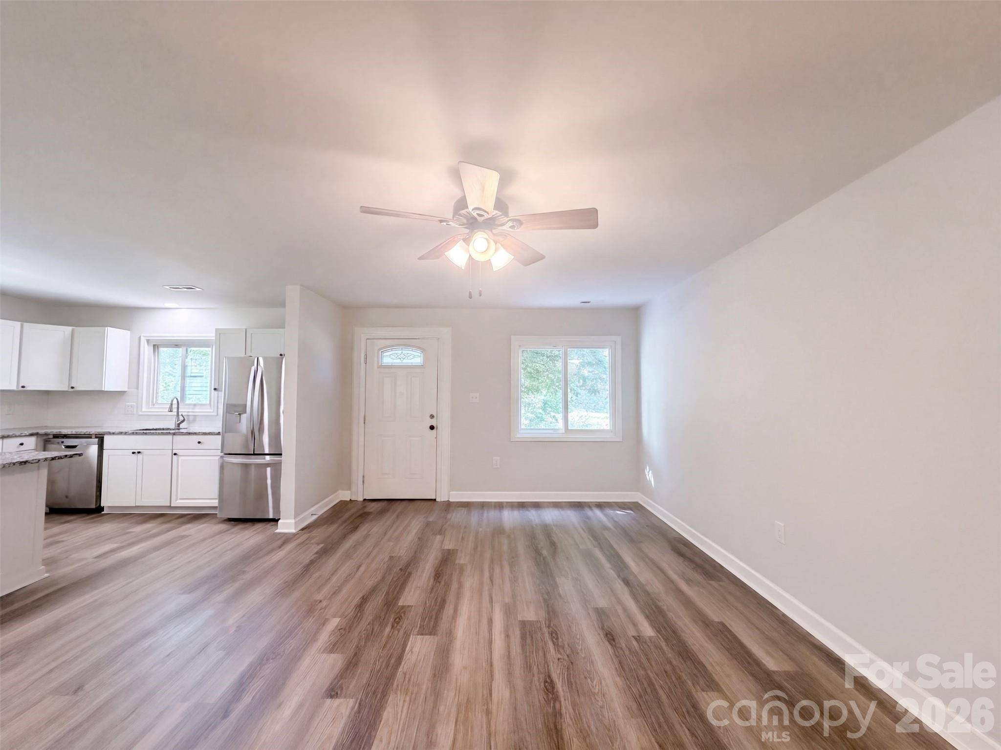 131 Highland Point AVE, Harmony, NC 28634