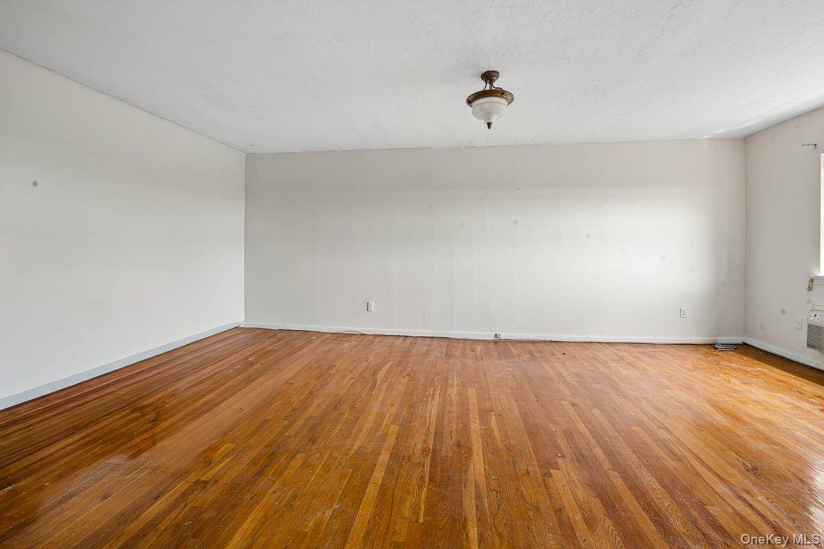 20 Secor PL #6B, Yonkers, NY 10704