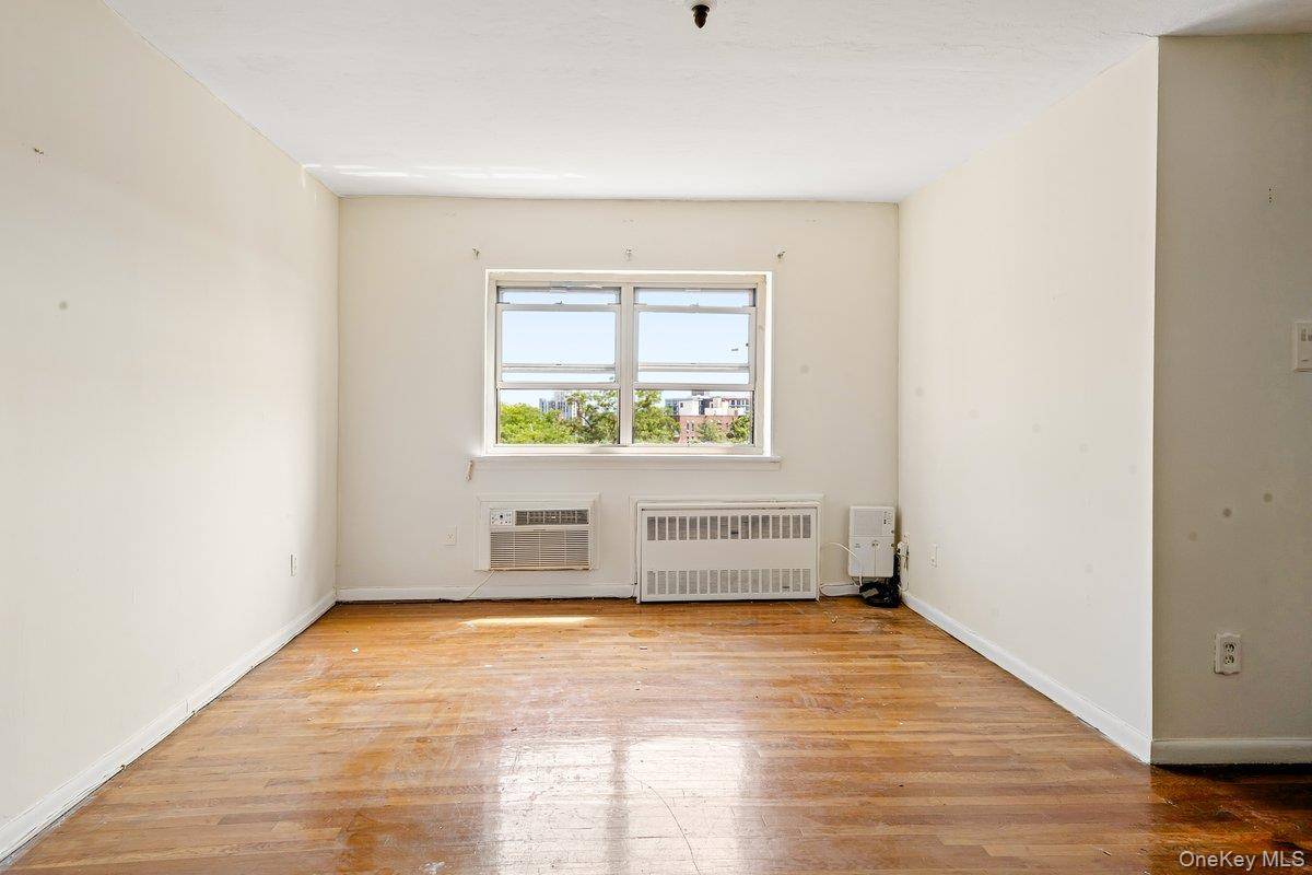 20 Secor PL #6B, Yonkers, NY 10704
