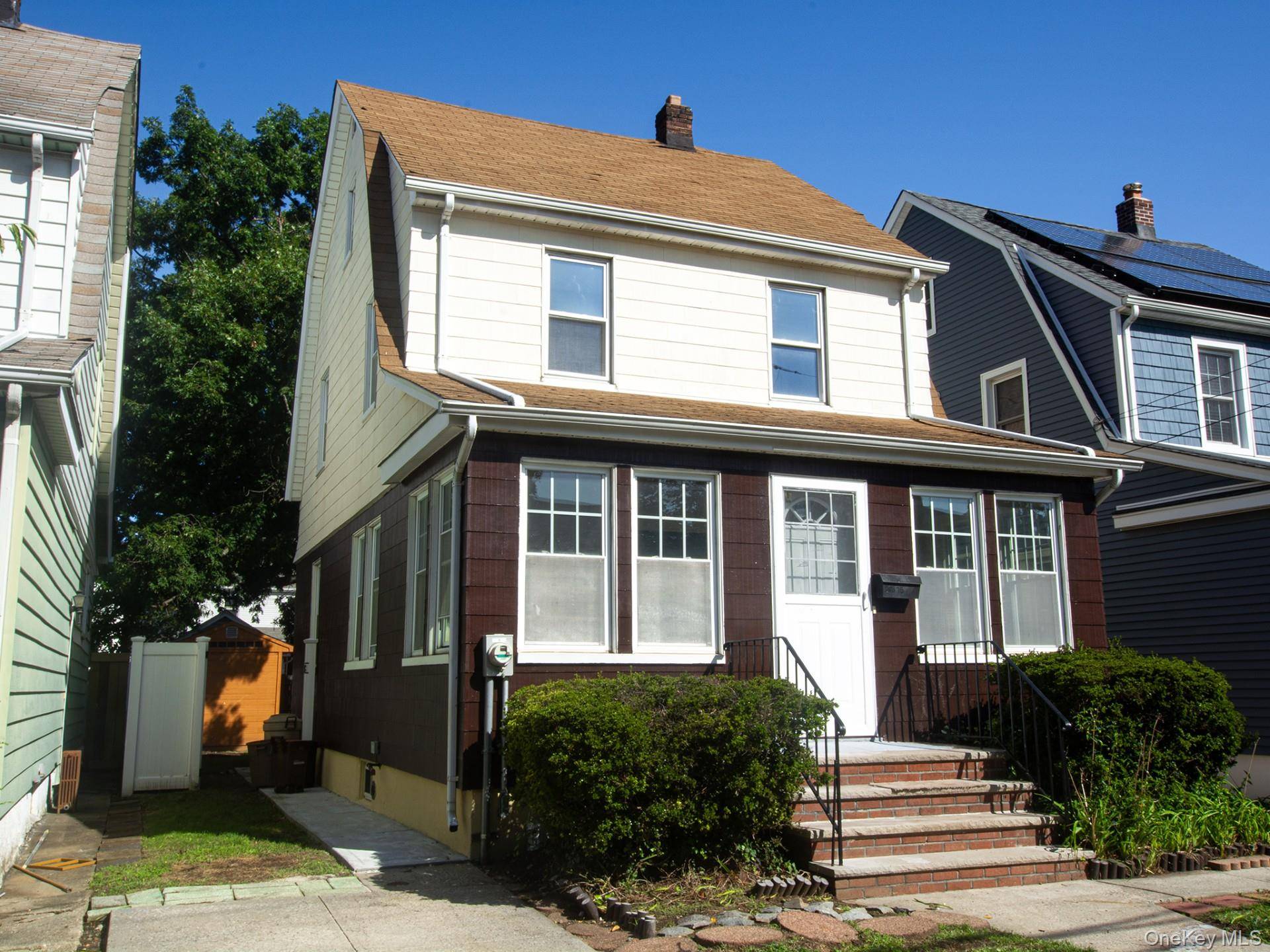 248-15 88th DR, Bellerose, NY 11426
