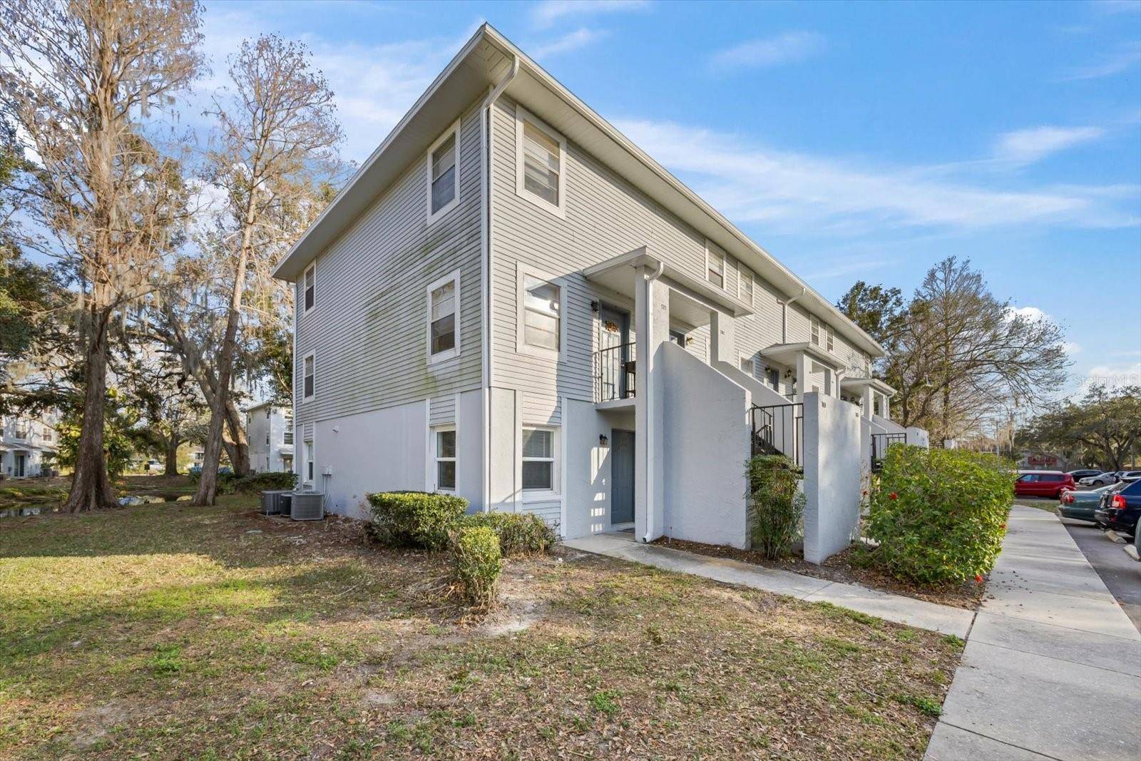 7169 E BANK DR #101, Tampa, FL 33617