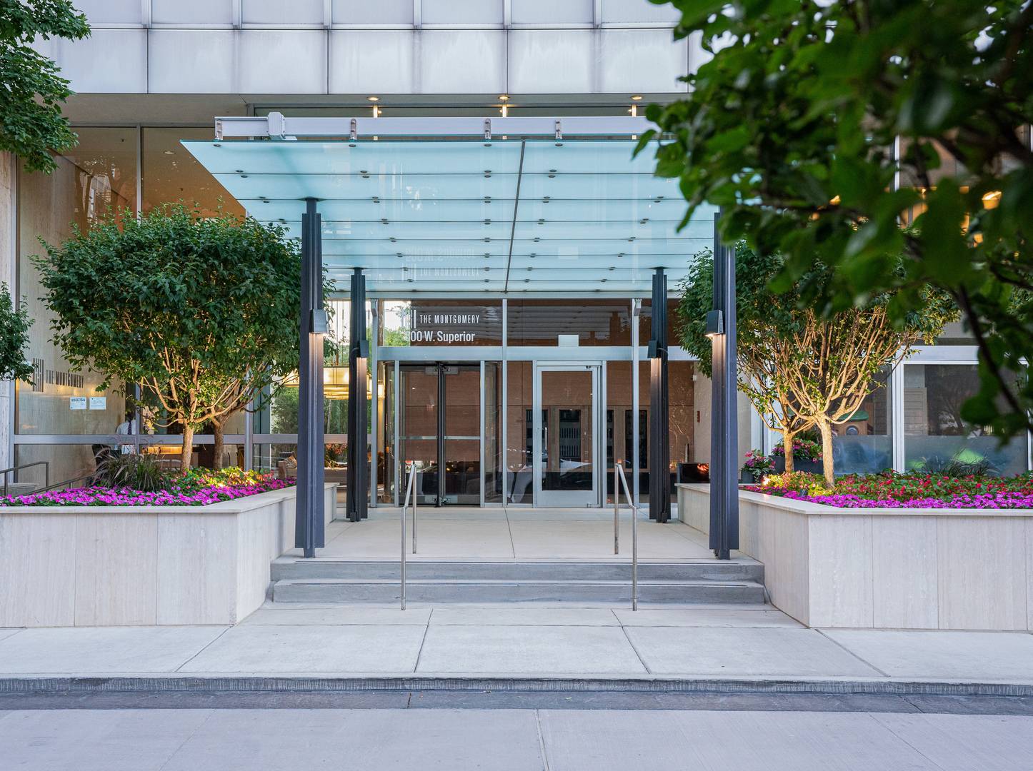 500 W Superior ST #2401, Chicago, IL 60654