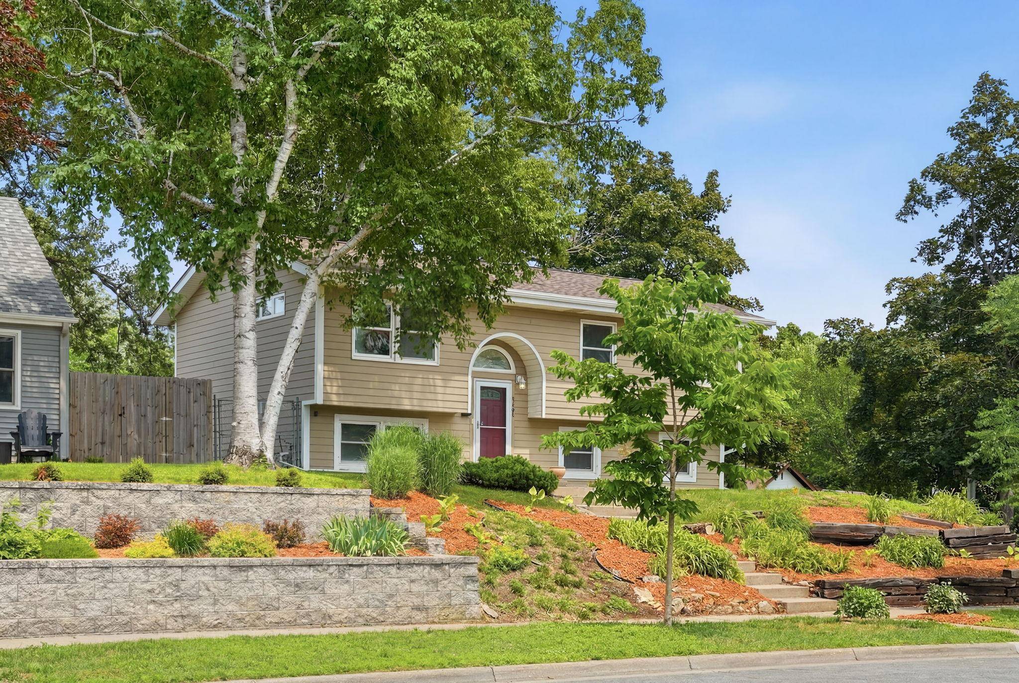 1161 Goodrich AVE, Saint Paul, MN 55105