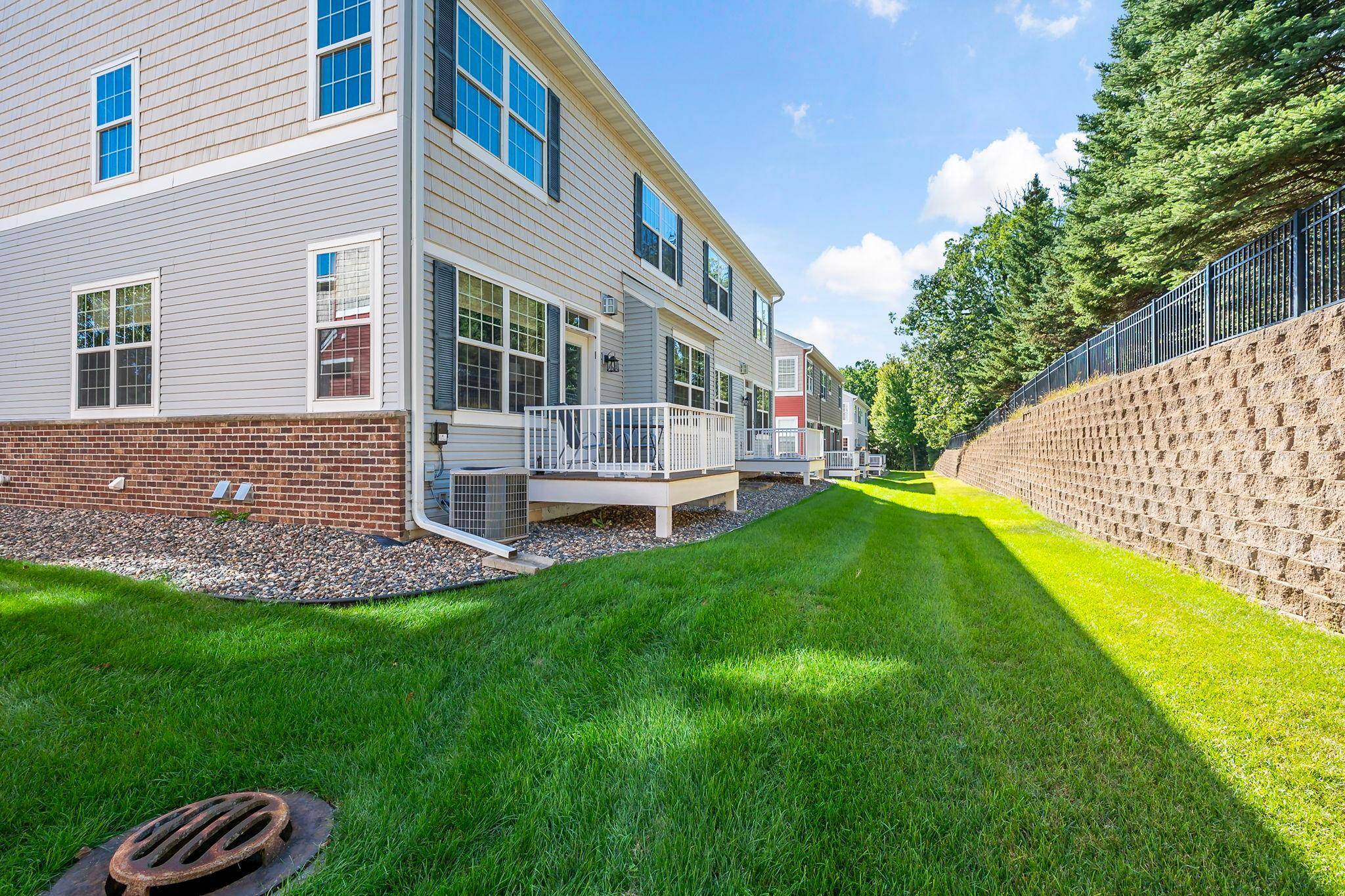 18062 Kindred CT, Lakeville, MN 55044