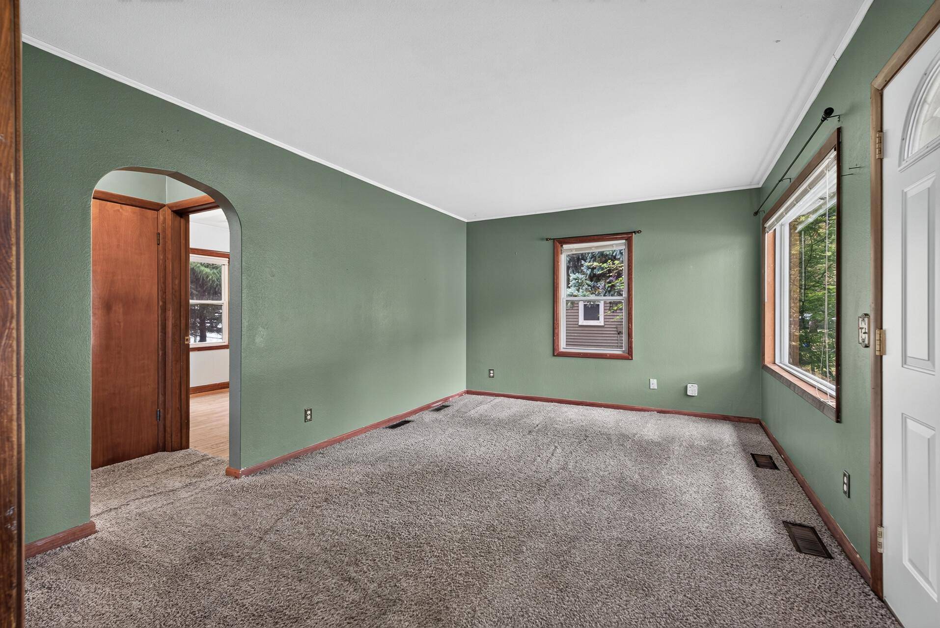 750 Mooers AVE SE, Cokato, MN 55321