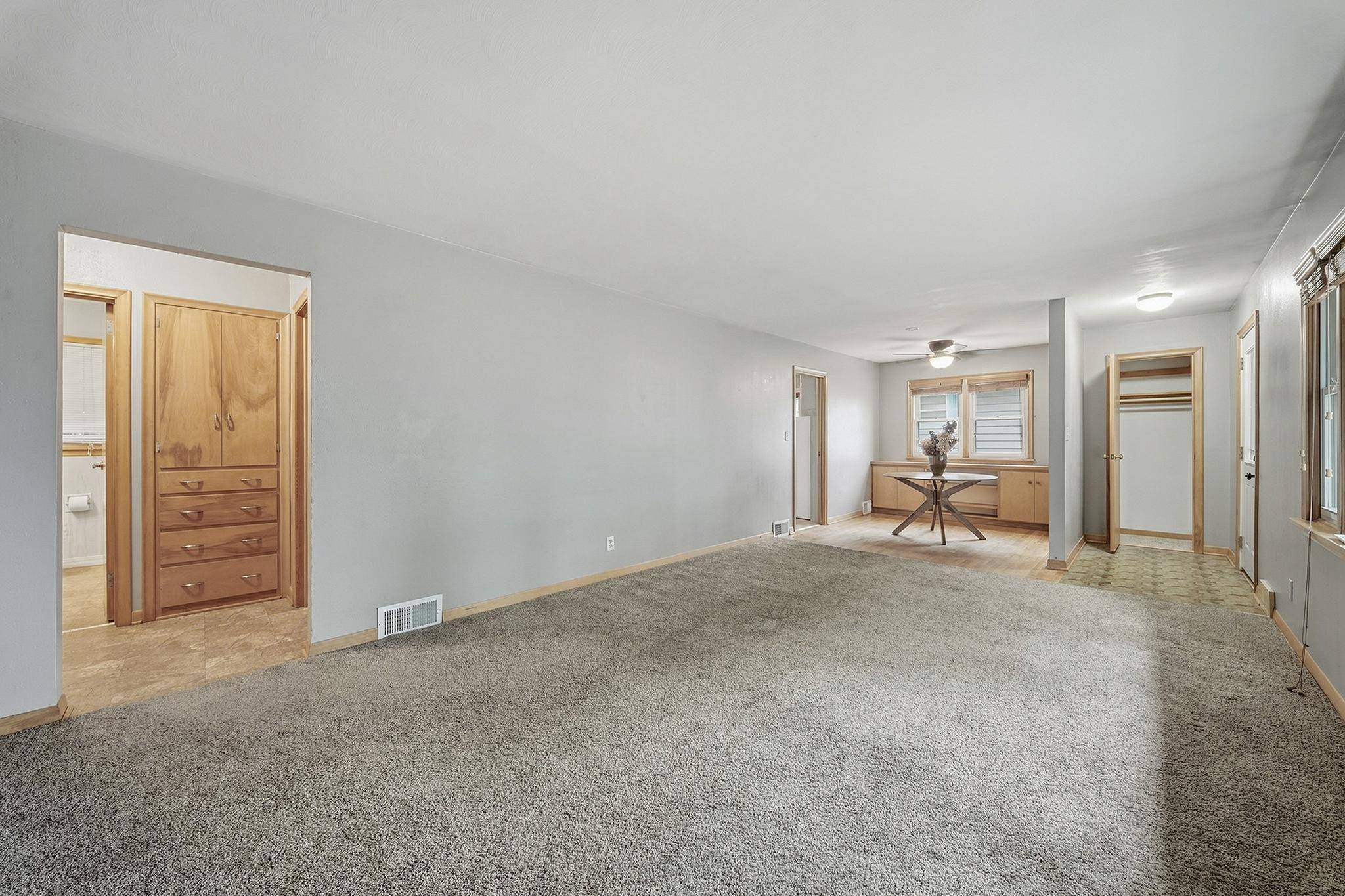 914 21st AVE, Bloomer, WI 54724
