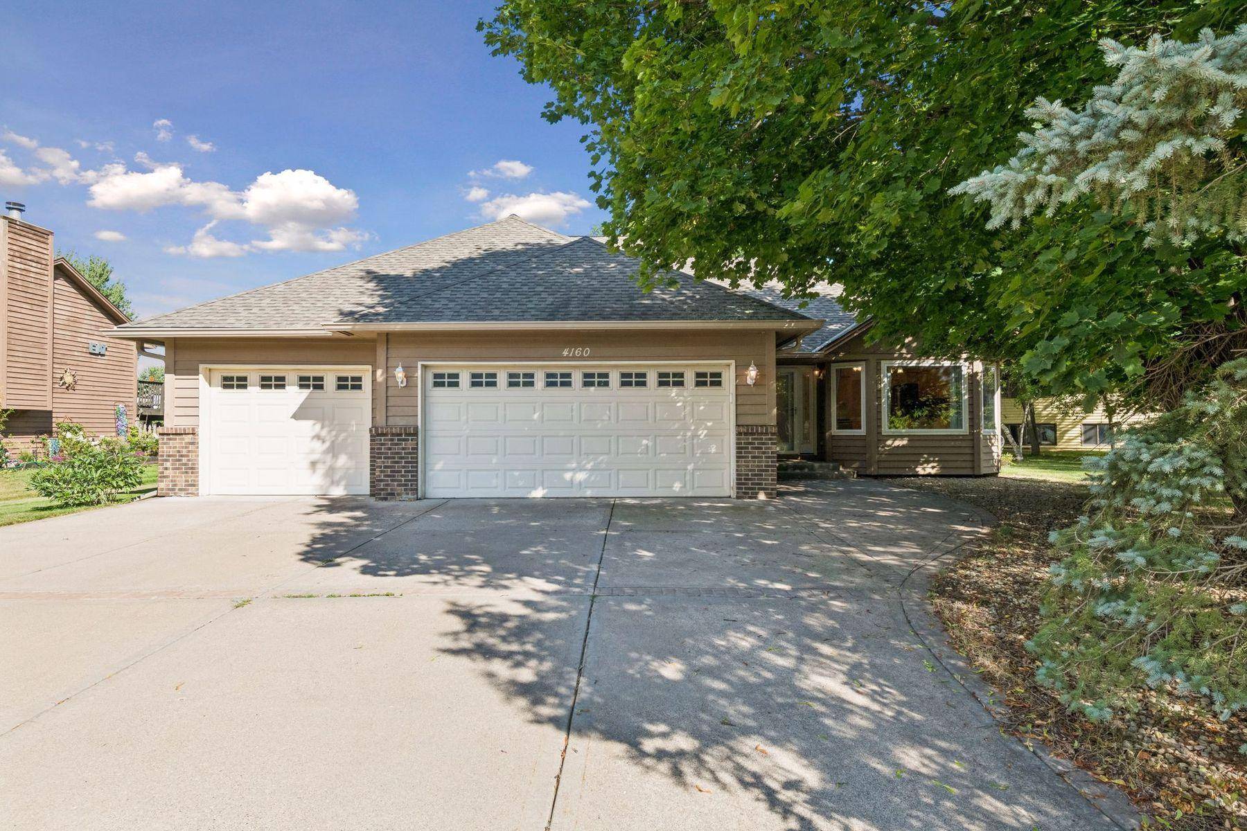 4160 Polaris LN N, Plymouth, MN 55446
