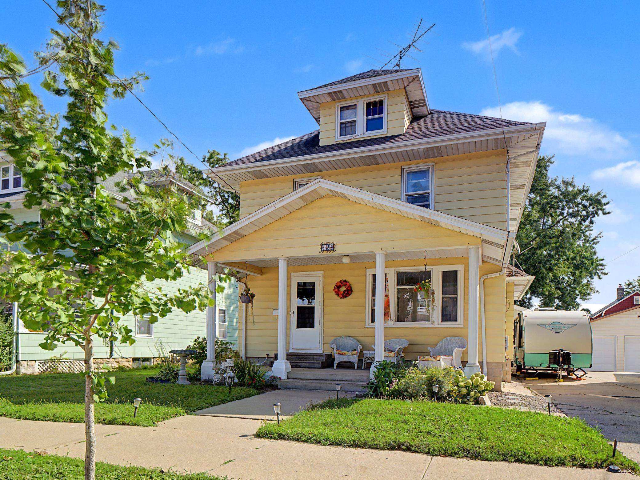 124 11th AVE SE, Rochester, MN 55904