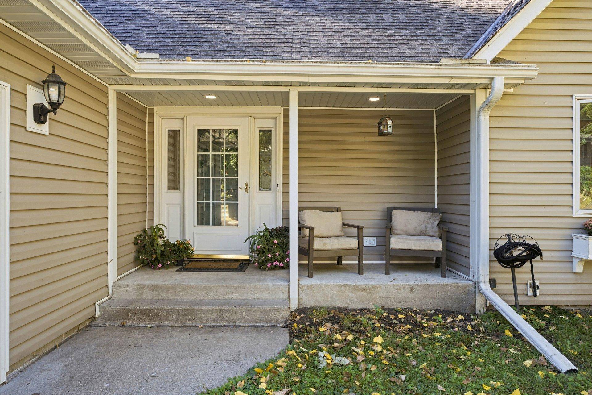 60 Imperial DR E, West Saint Paul, MN 55118
