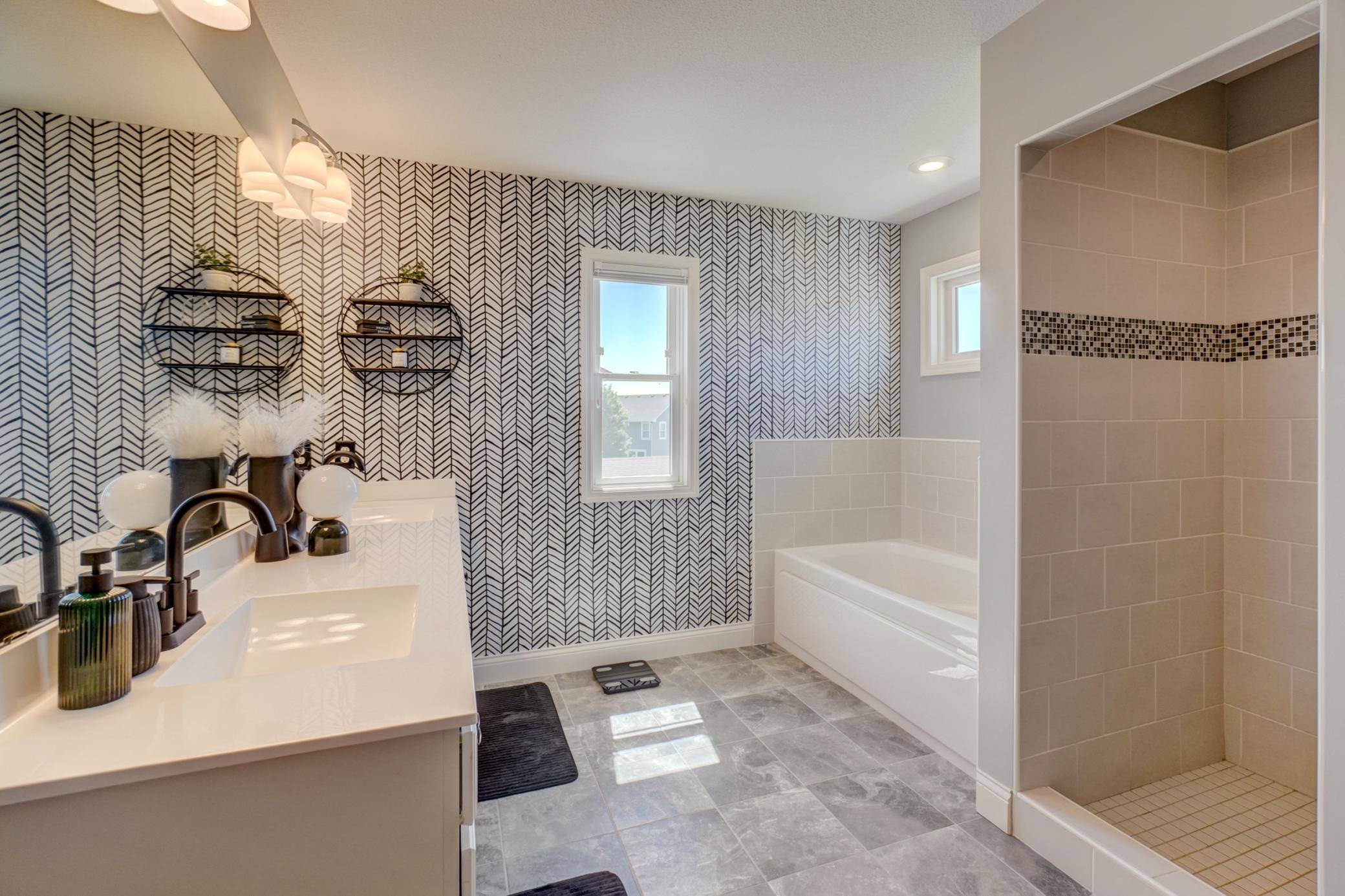 5204 Porchlight Bay, Woodbury, MN 55129