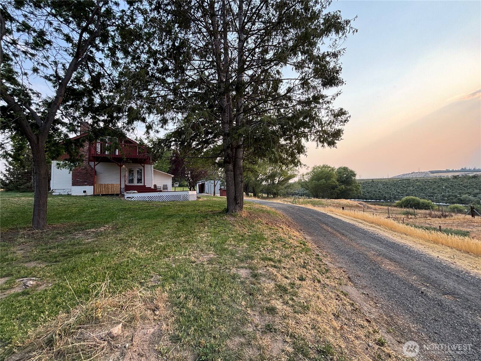 1701 Reservoir Loop RD, Selah, WA 98942