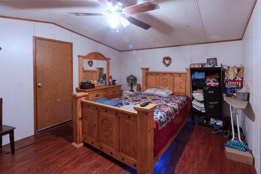 8838 Pecan Valley, Pilot Point, TX 76258