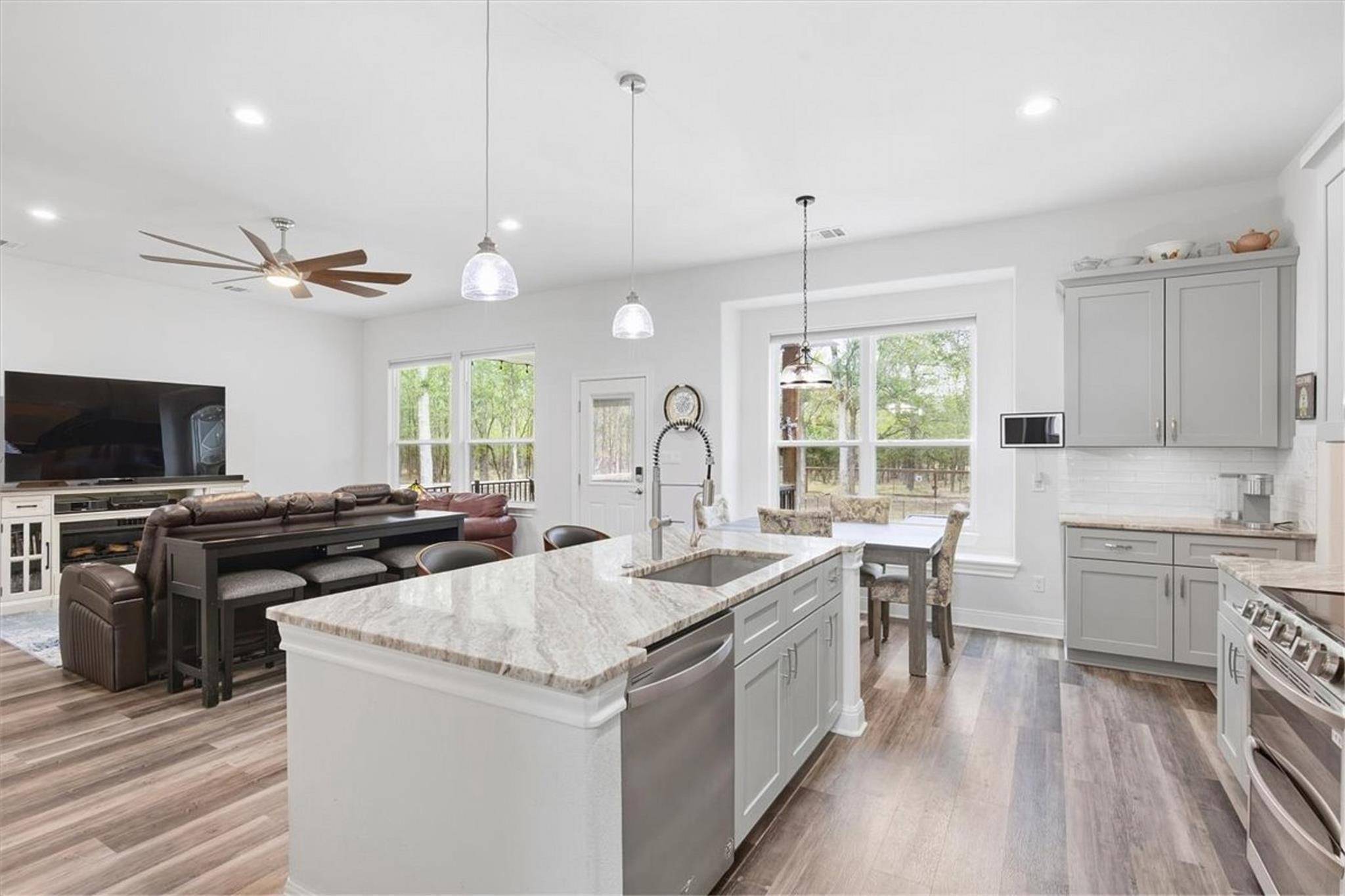 189 Waikakaaua DR, Bastrop, TX 78602