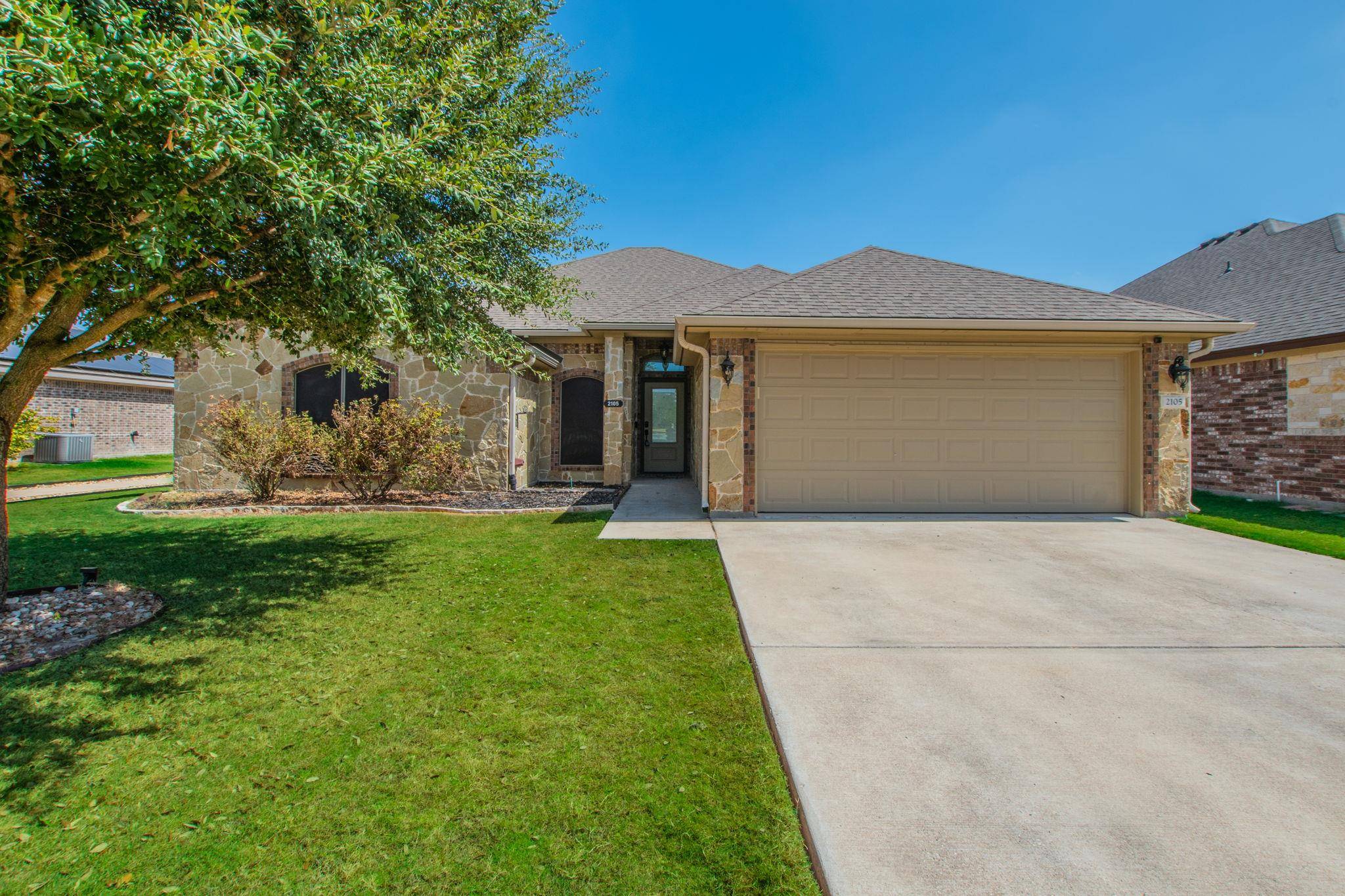 2105 Briar Hollow DR, Temple, TX 76502