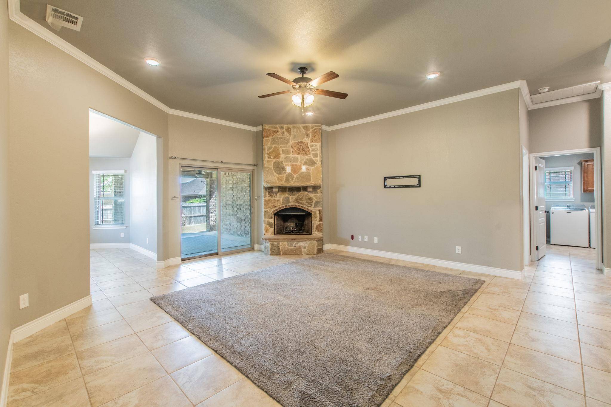 2105 Briar Hollow DR, Temple, TX 76502