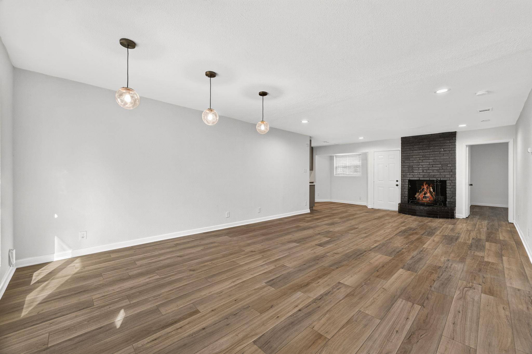 6913 La Salle DR, Austin, TX 78723