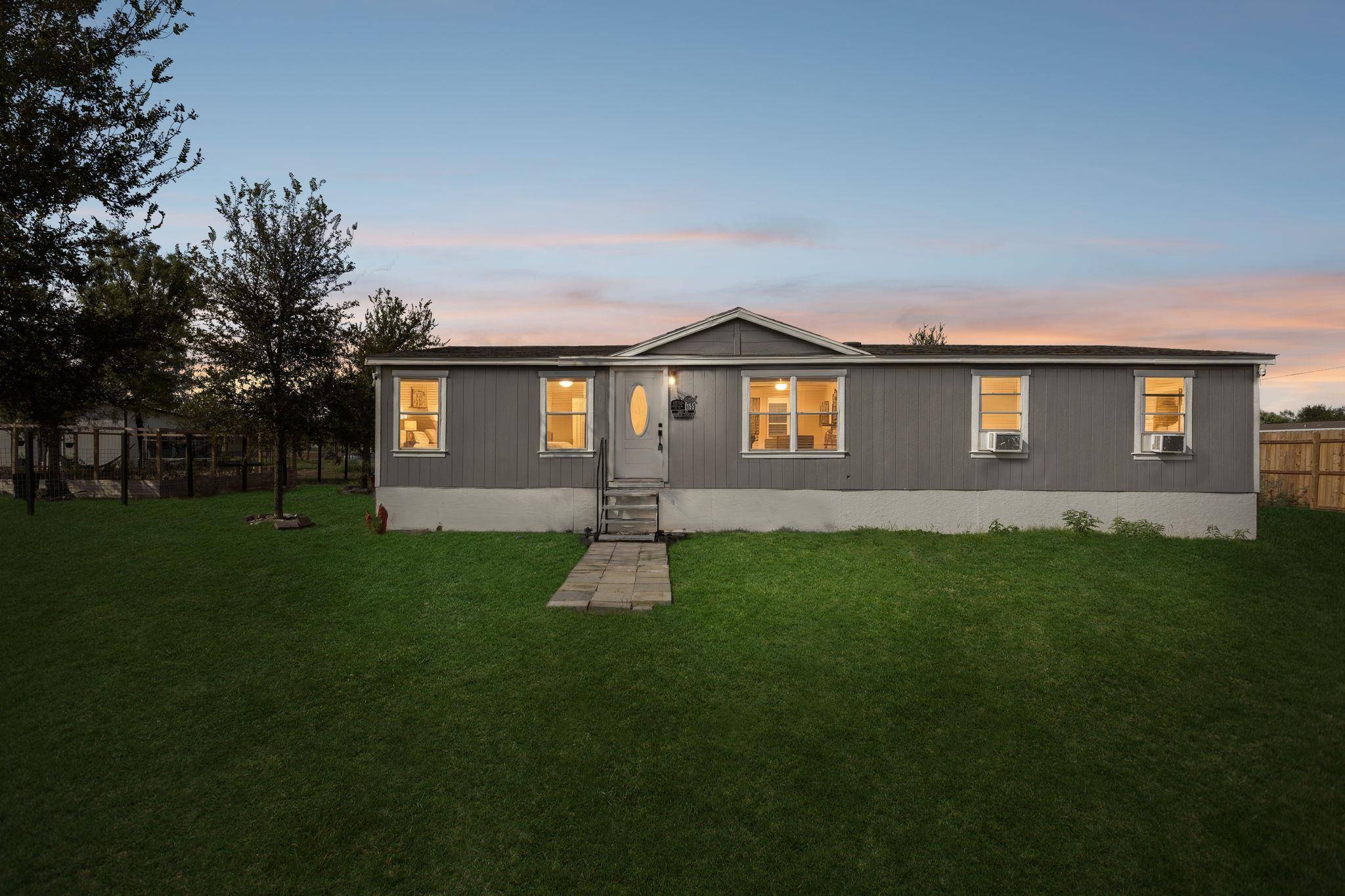 155 Oso ST, Cedar Creek, TX 78612
