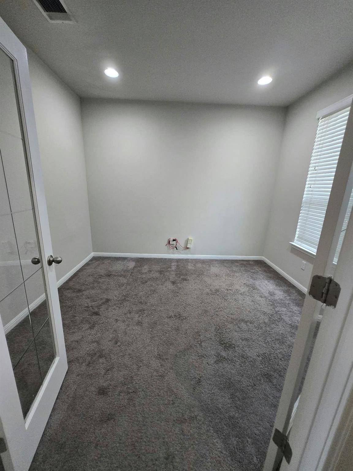 1052 Myrna BND, Leander, TX 78641