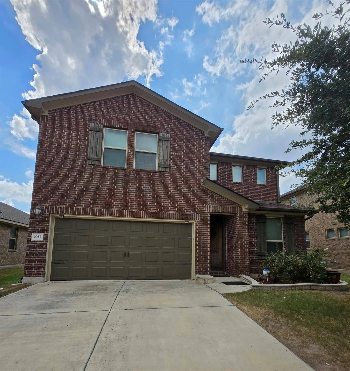 1052 Myrna BND, Leander, TX 78641