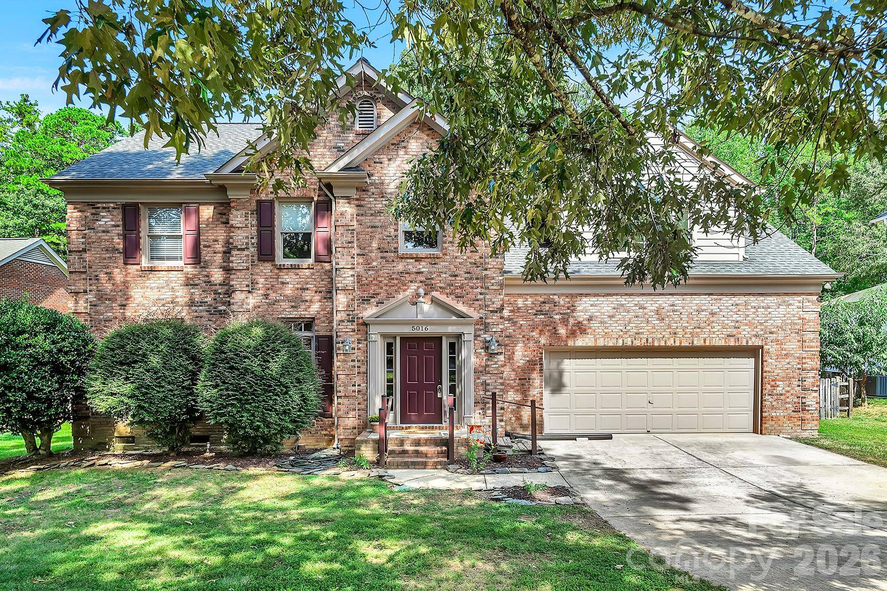 5016 Hickory Lake LN, Matthews, NC 28105