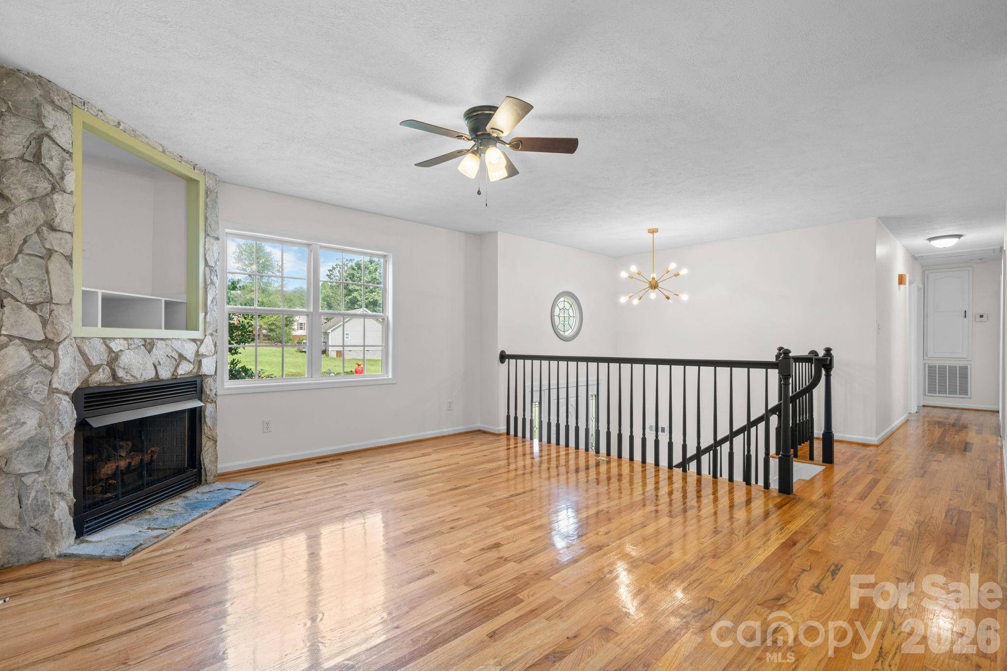 2103 Samanthas Wells LN, Newton, NC 28658