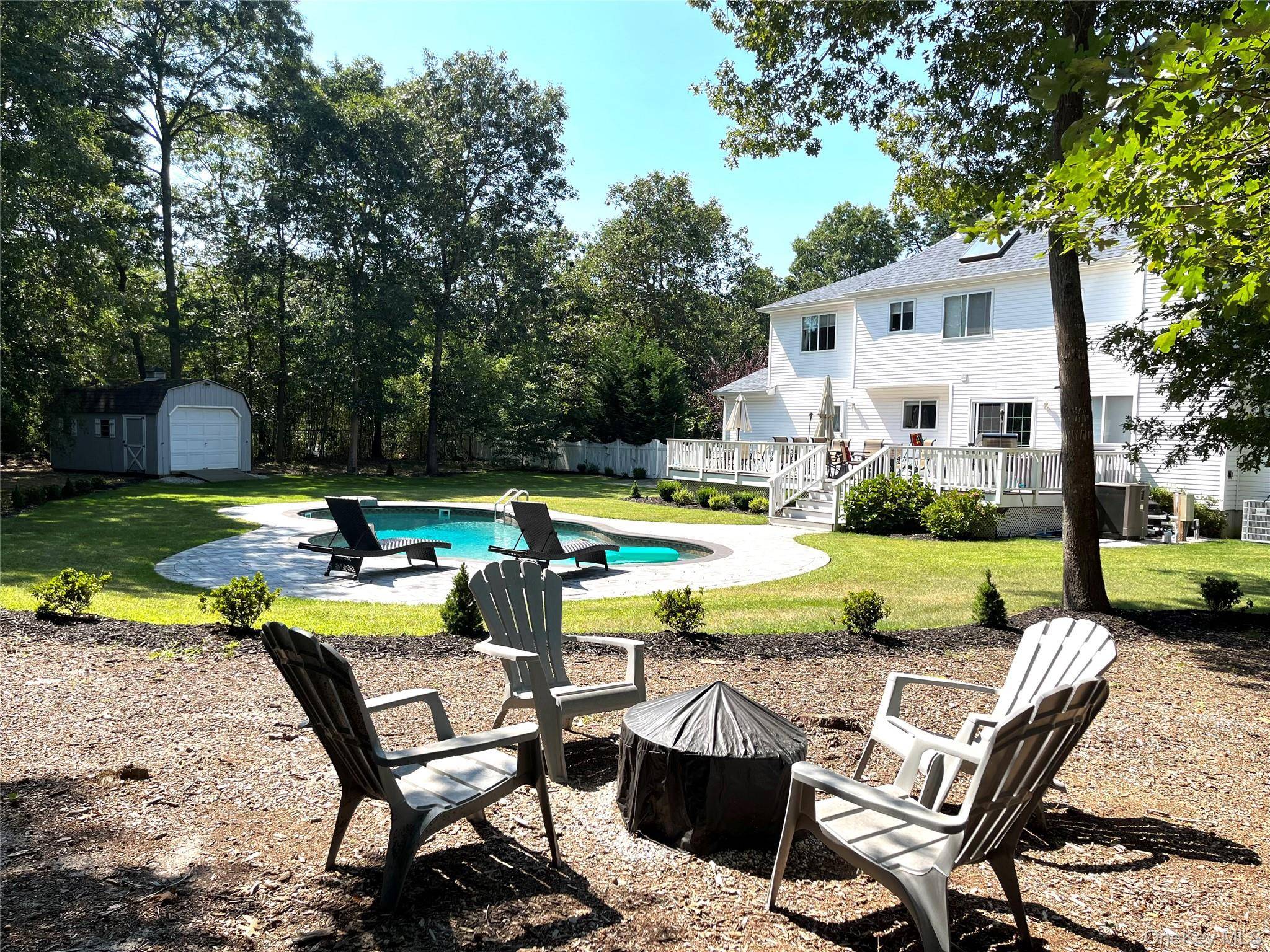 15 Silas Woods RD, Manorville, NY 11949