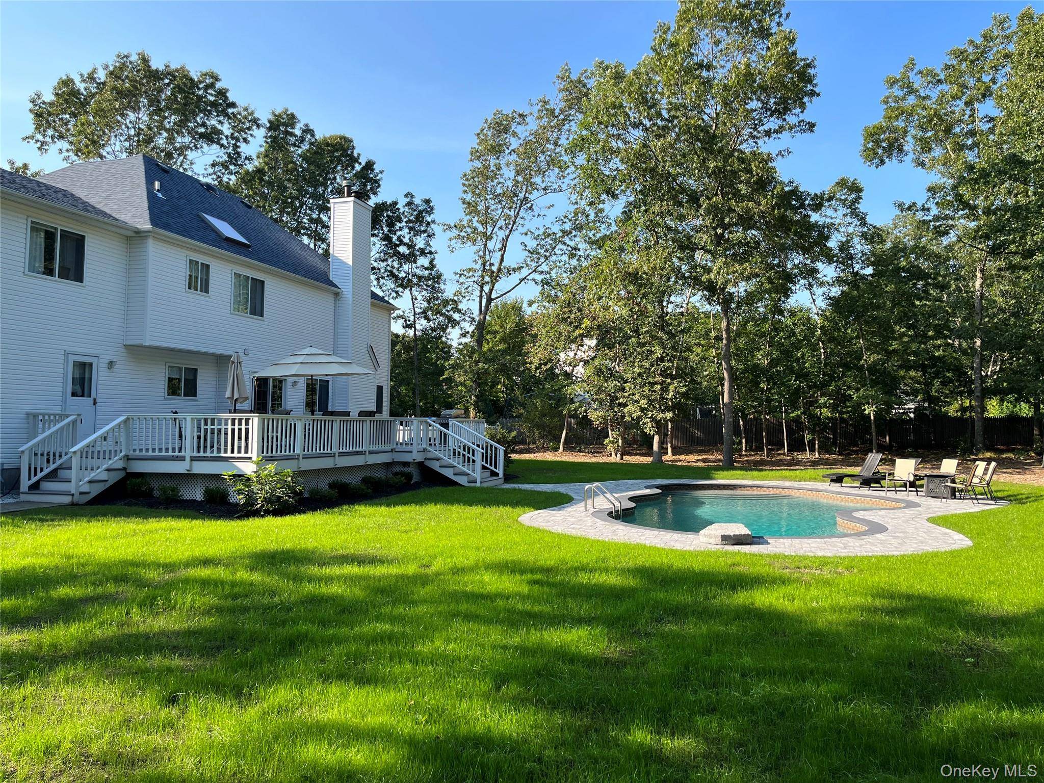 15 Silas Woods RD, Manorville, NY 11949