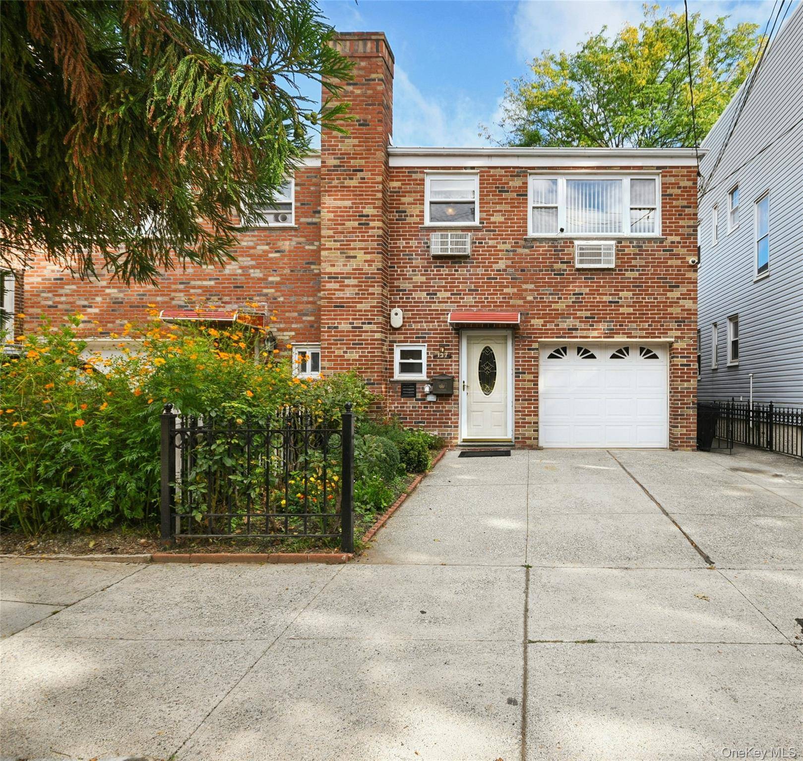 137 E 235th ST, Bronx, NY 10470
