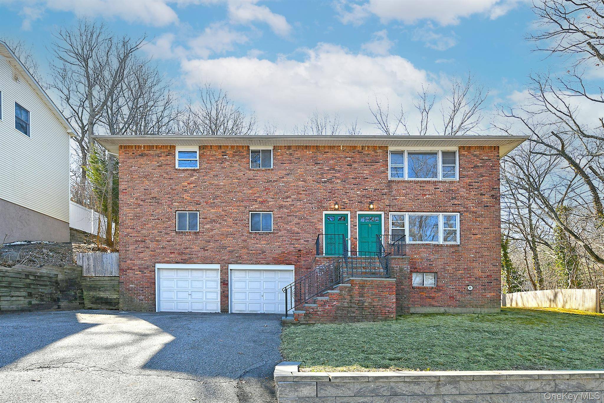 8 Harbor Hill RD #2nd Floor, Glen Cove, NY 11542
