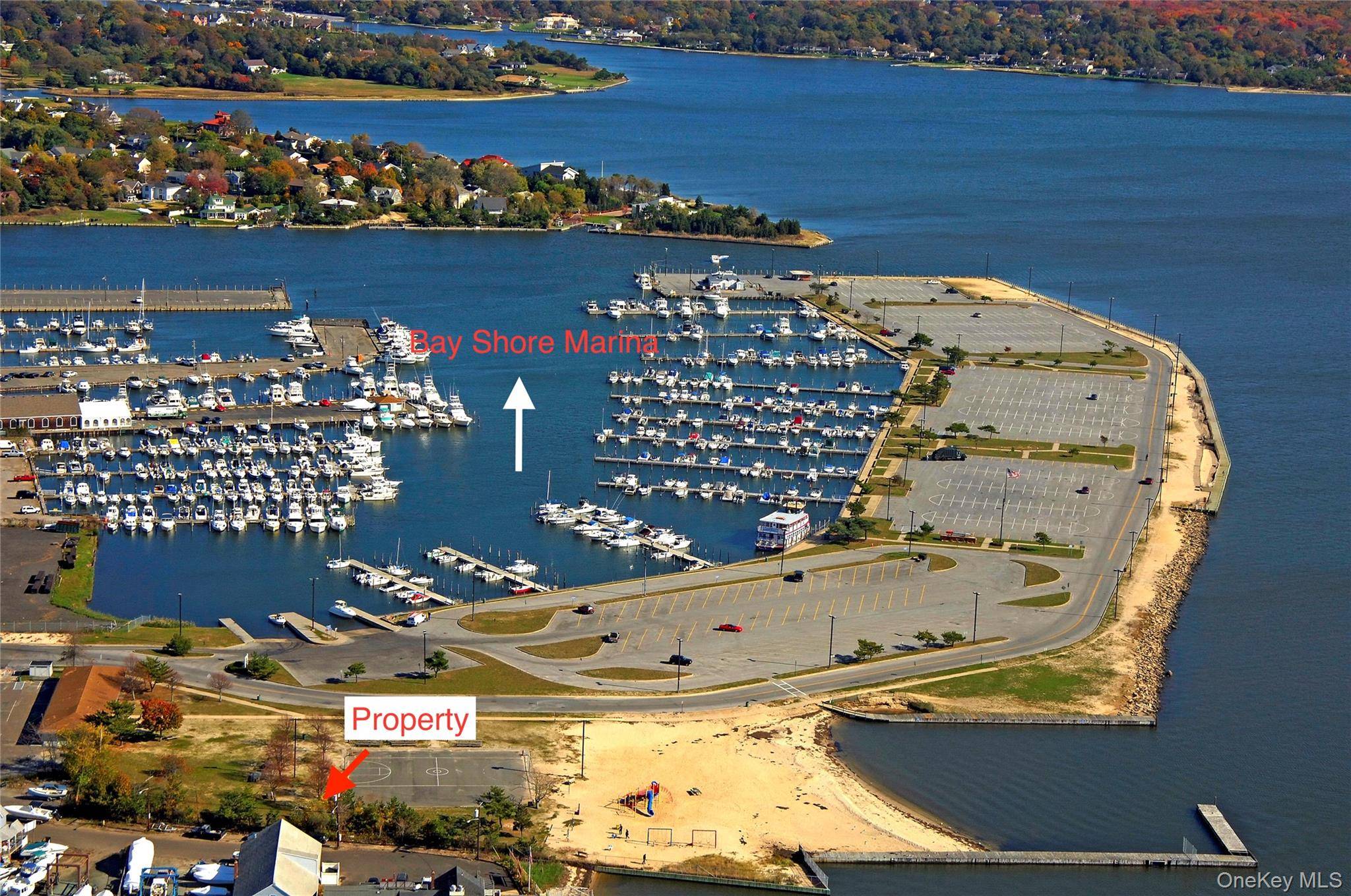 24 Cottage AVE, Bay Shore, NY 11706