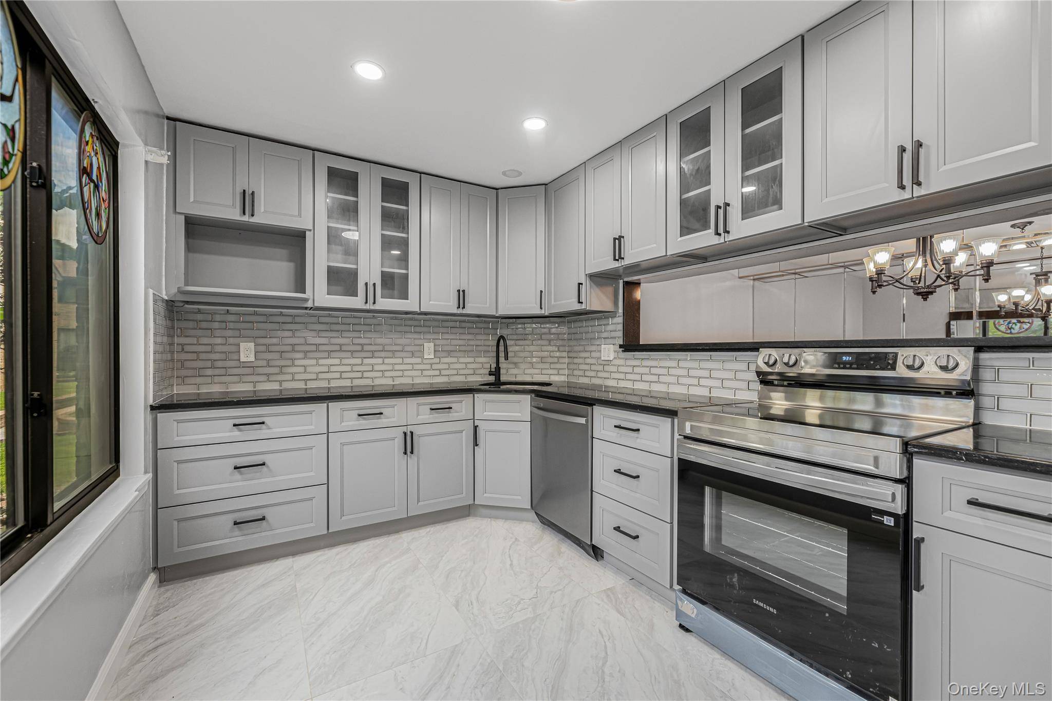 11 Jackson AVE #27, Scarsdale, NY 10583