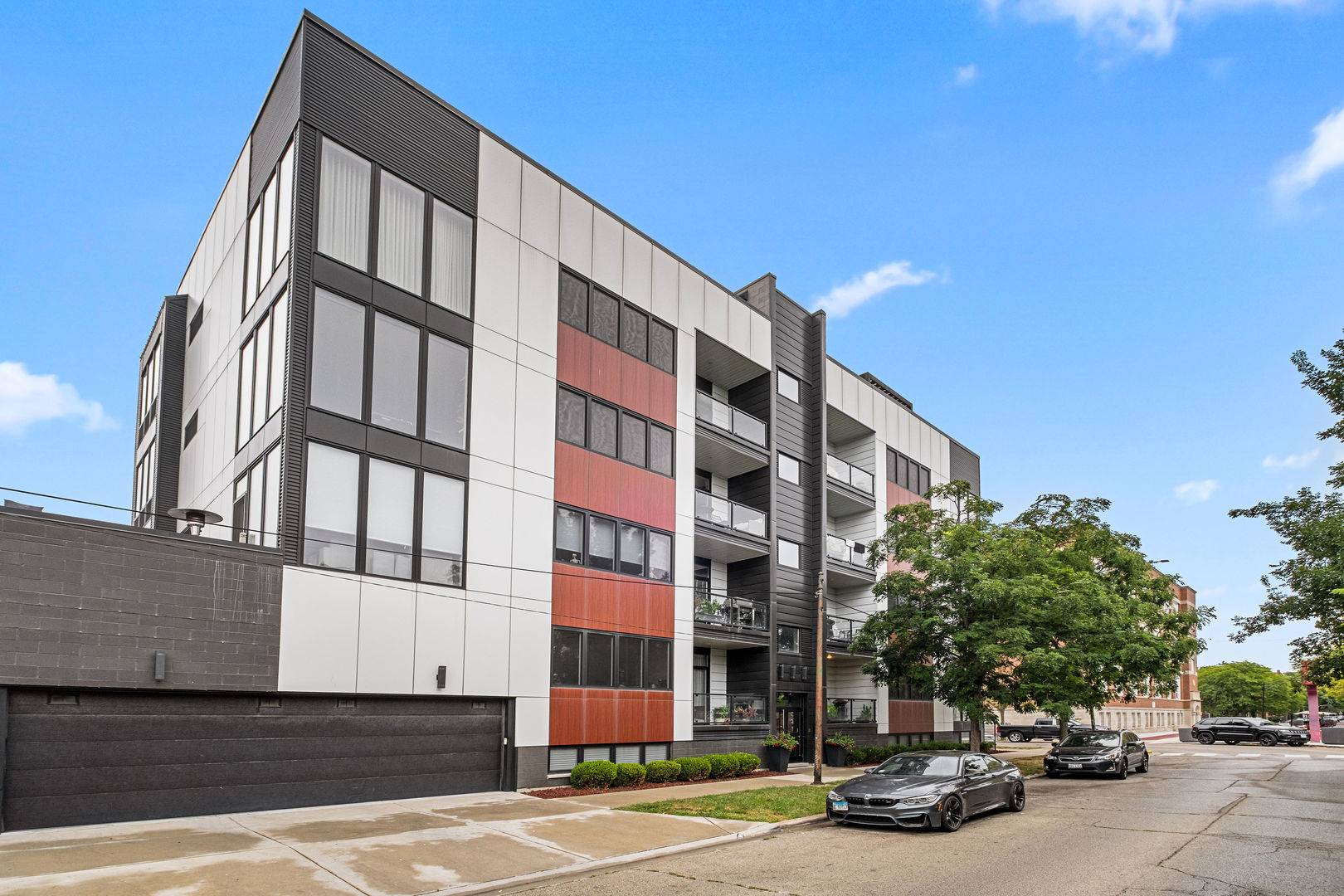 1300 N Claremont AVE #1E, Chicago, IL 60622