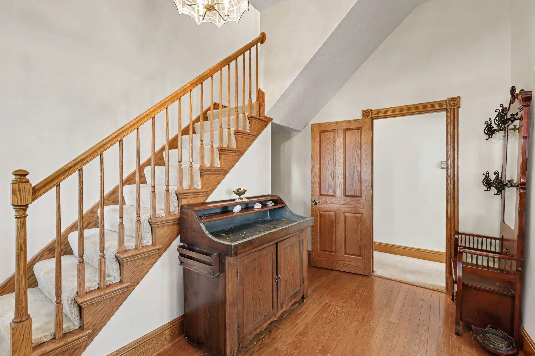 2309 4th ST, White Bear Lake, MN 55110