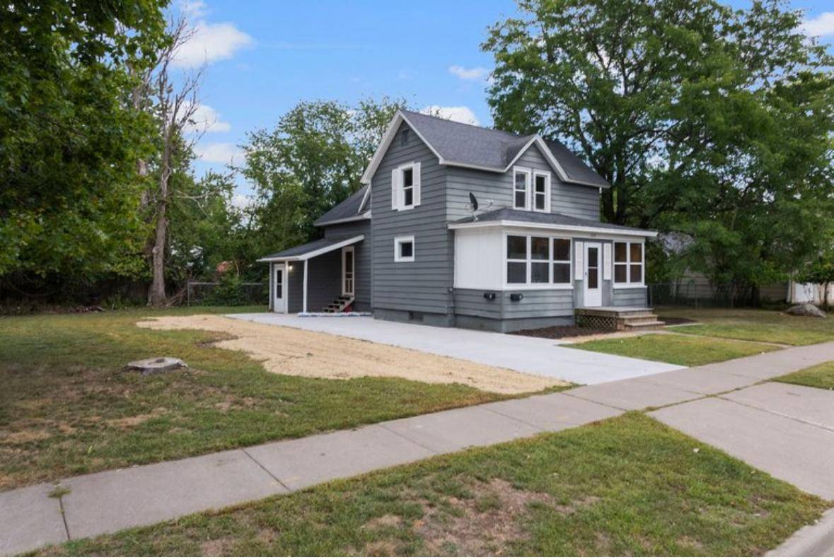 524 S Dakota AVE, New Richmond, WI 54017