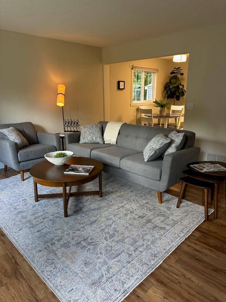 403 Stewart RD, Willernie, MN 55090