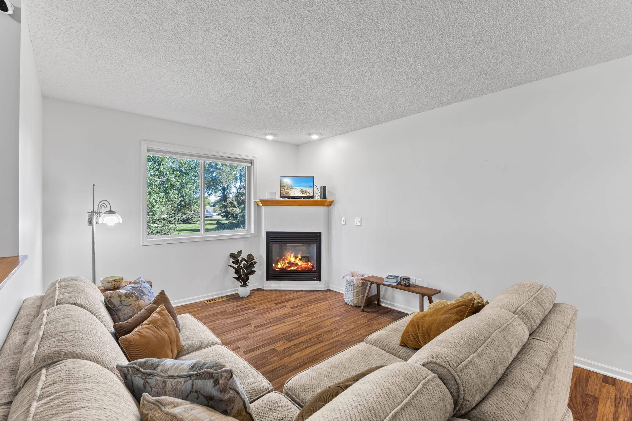 717 Independence DR NW, Big Lake, MN 55309