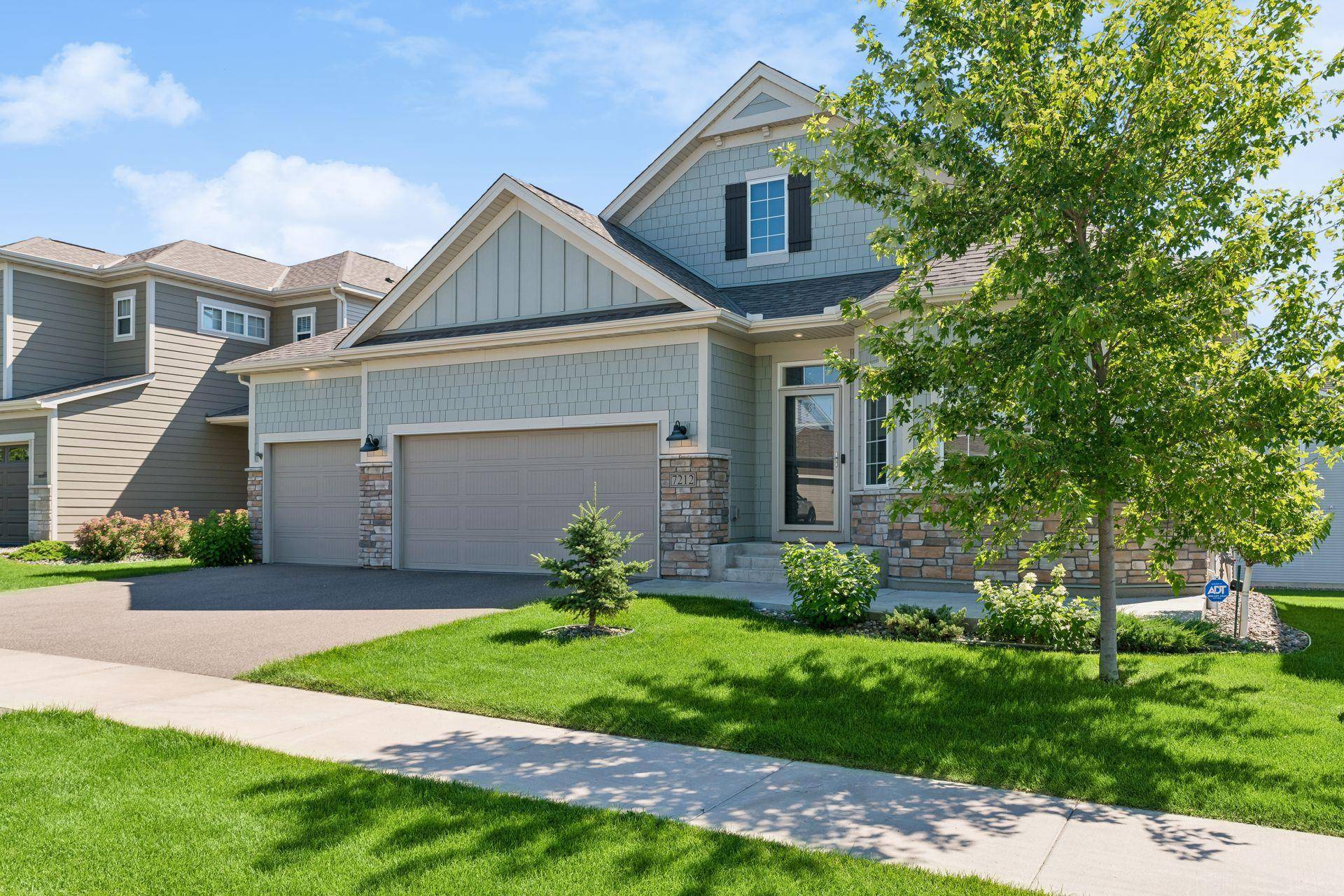 7212 Fir LN, Hamel, MN 55340