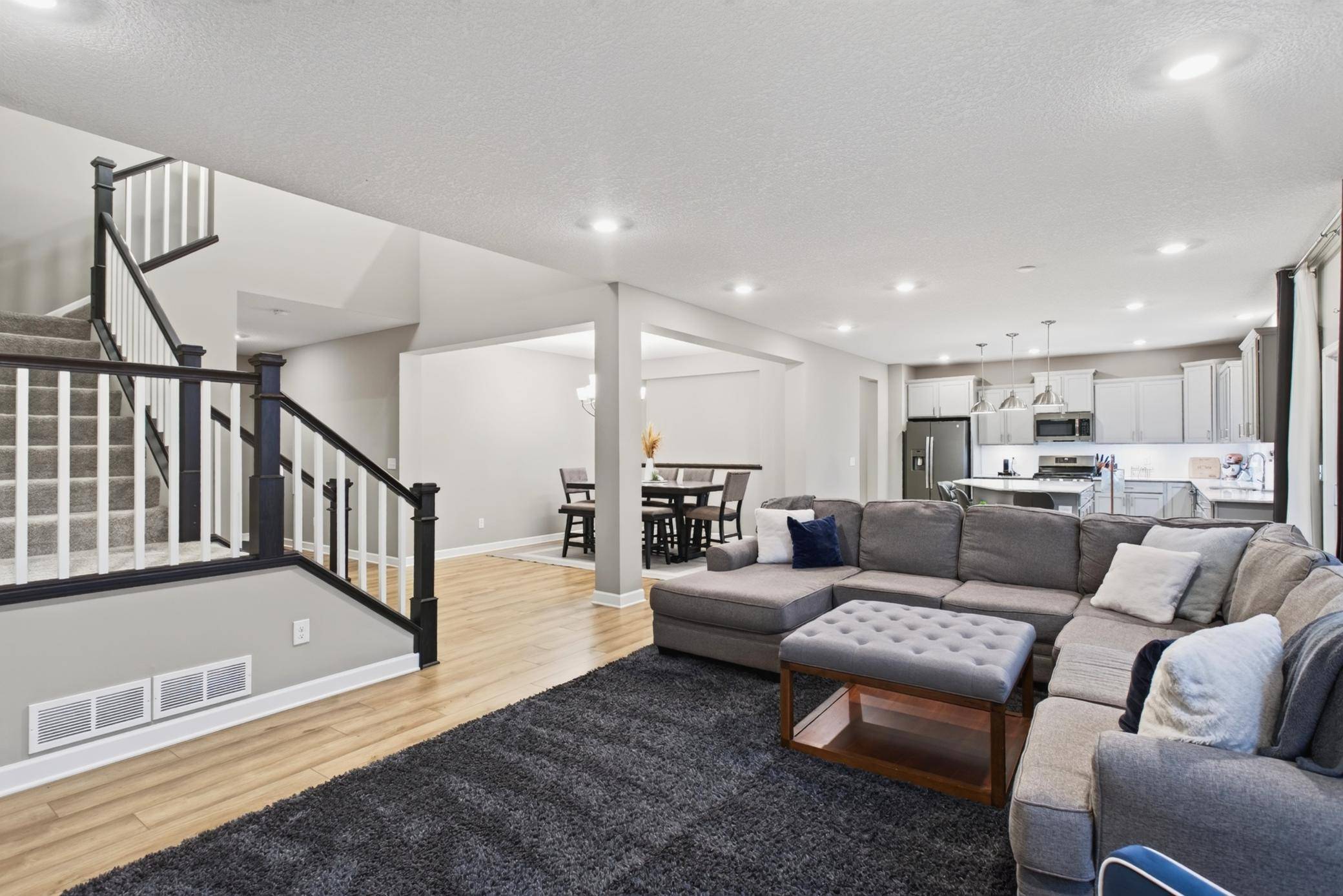 11008 Kingsview LN N, Dayton, MN 55369