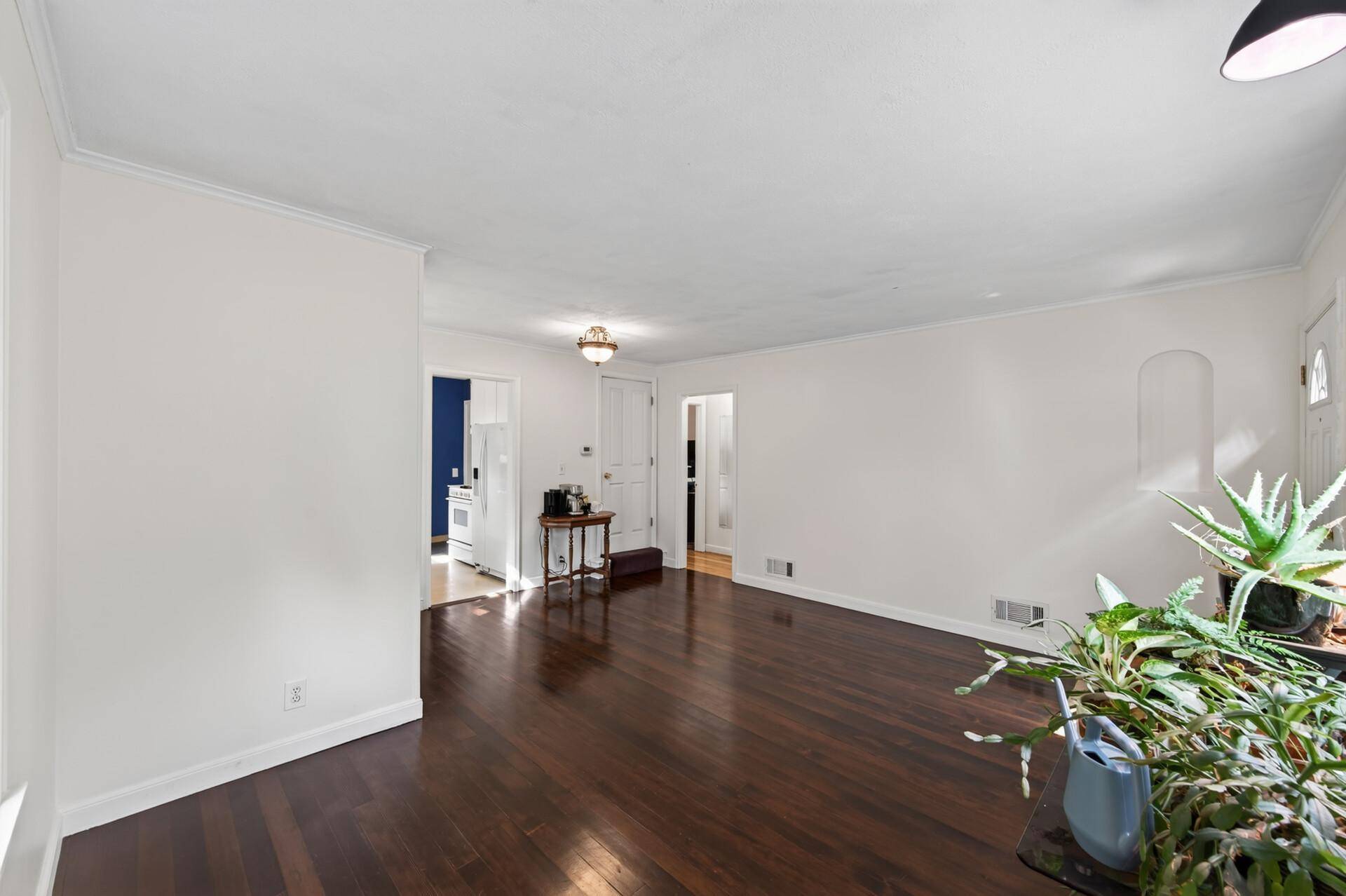 5336 Hiawatha LN, Minneapolis, MN 55417
