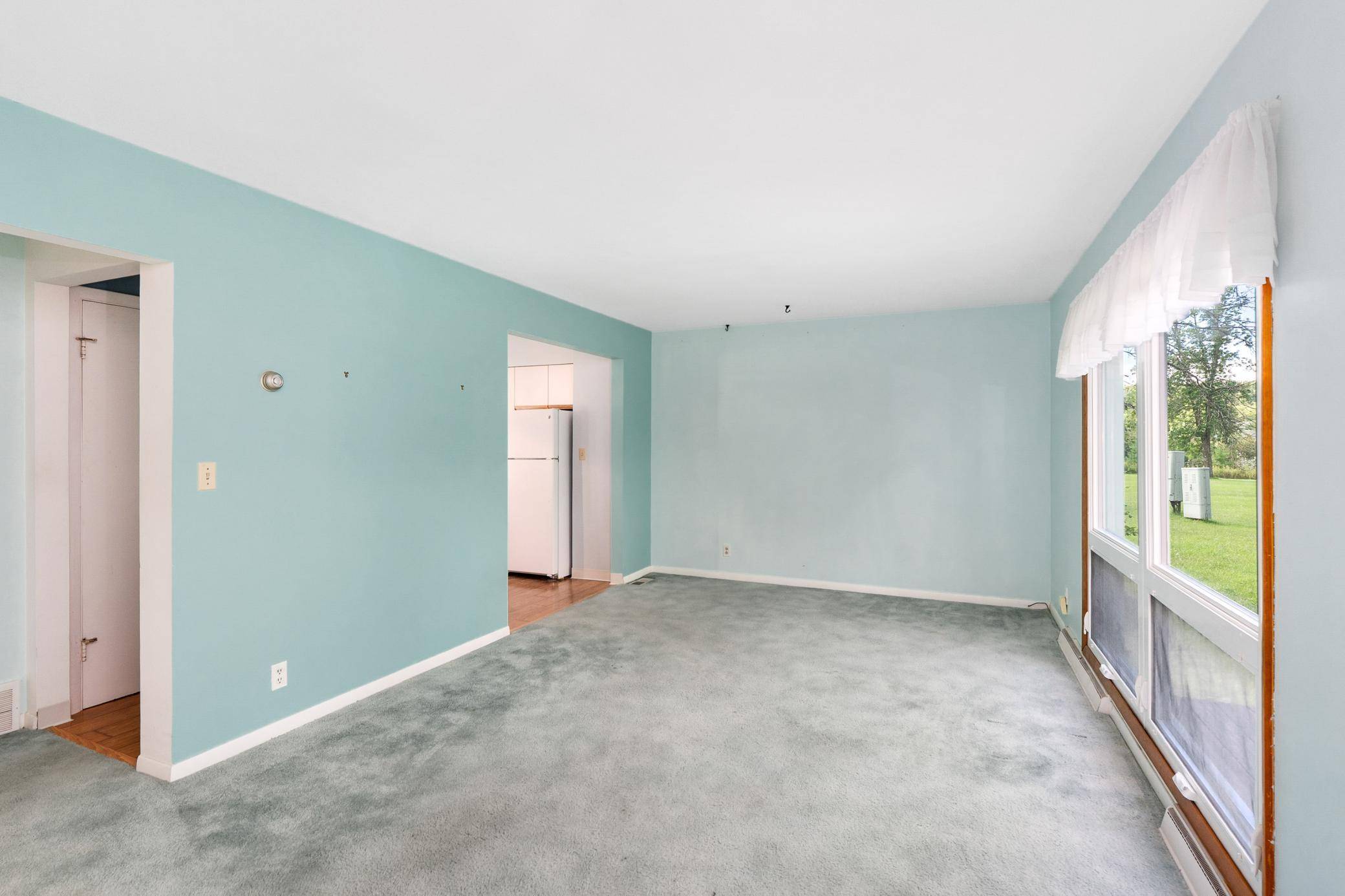 407 Kelly CIR, Duluth, MN 55811