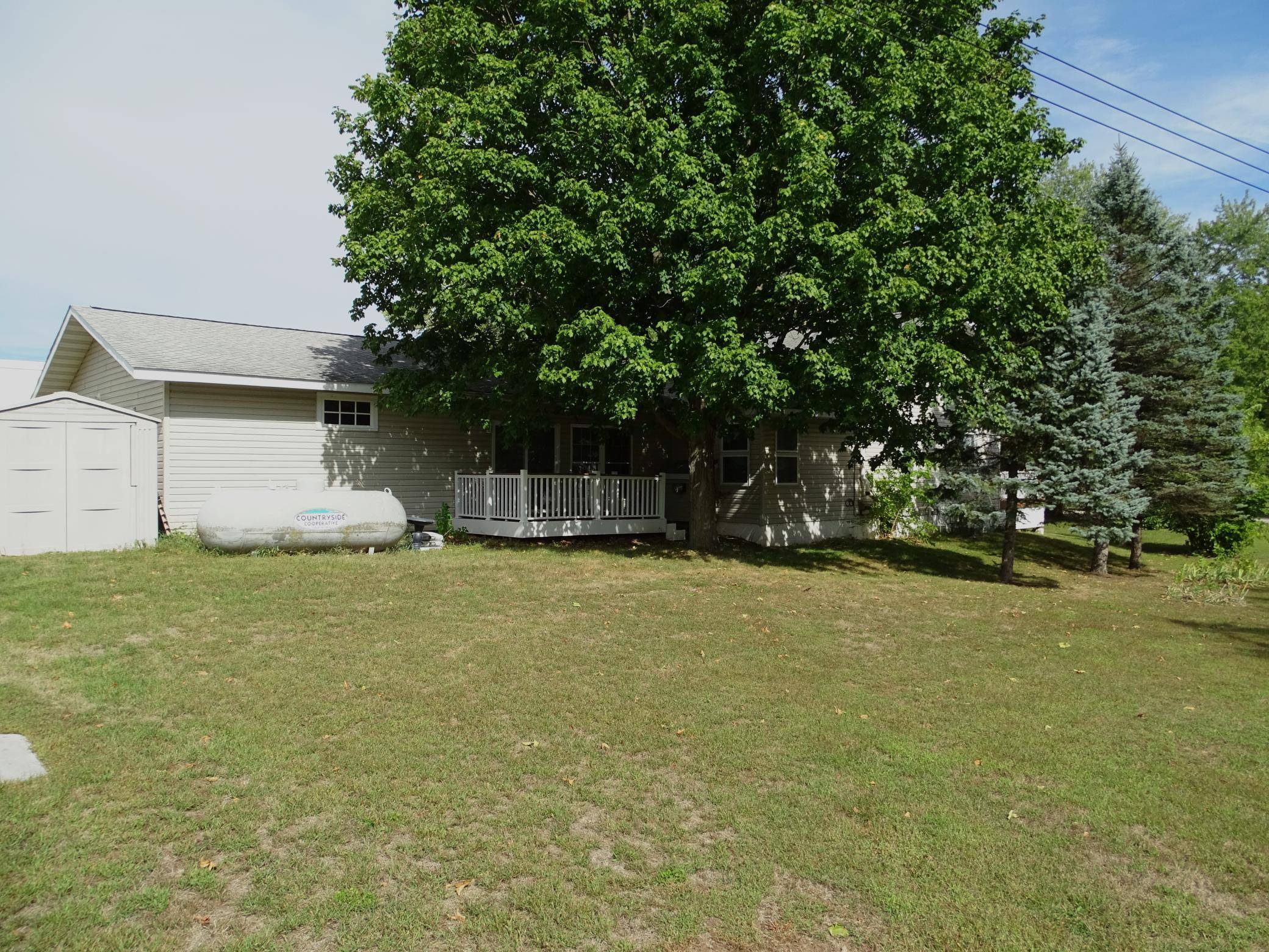 605 5th ST, Pepin, WI 54759