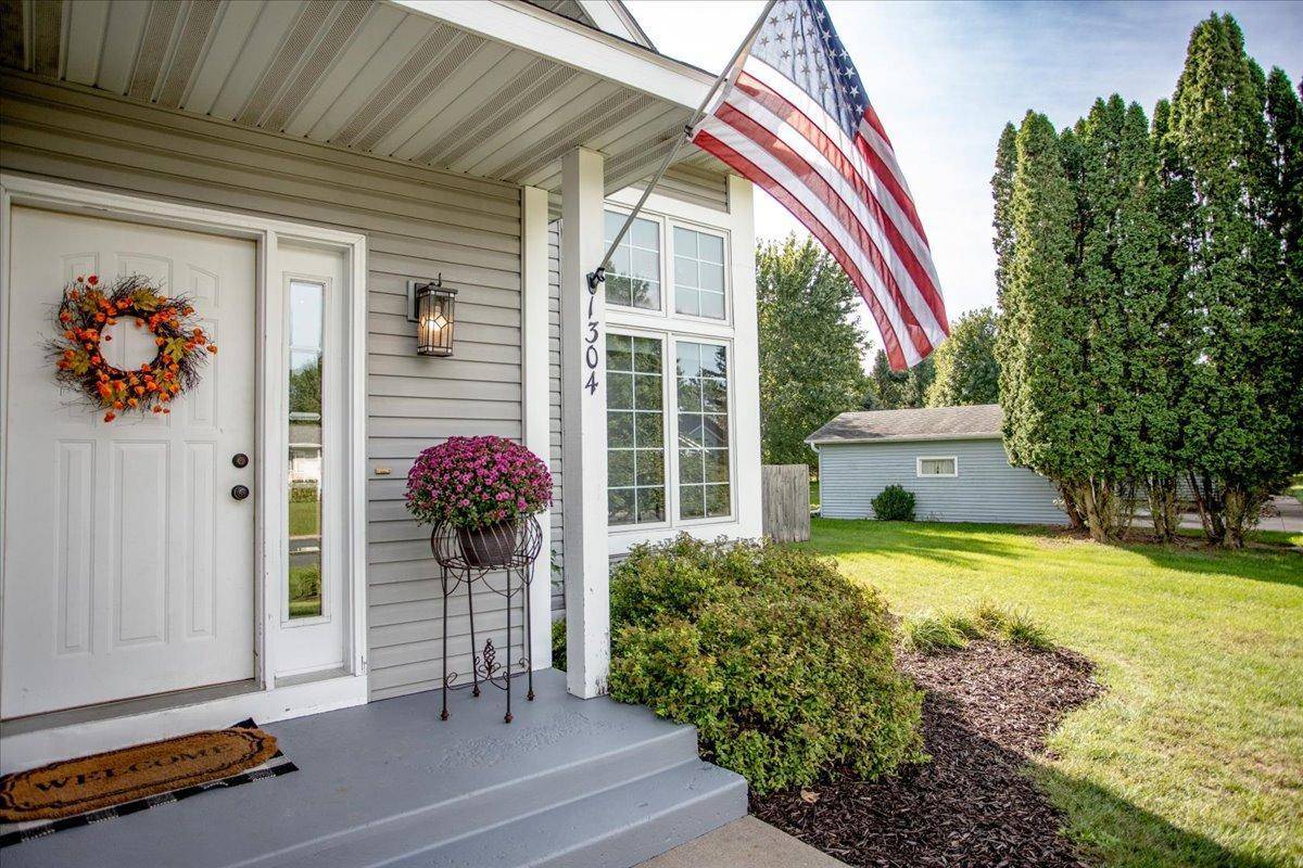 1304 Ballentine RD, Menomonie, WI 54751