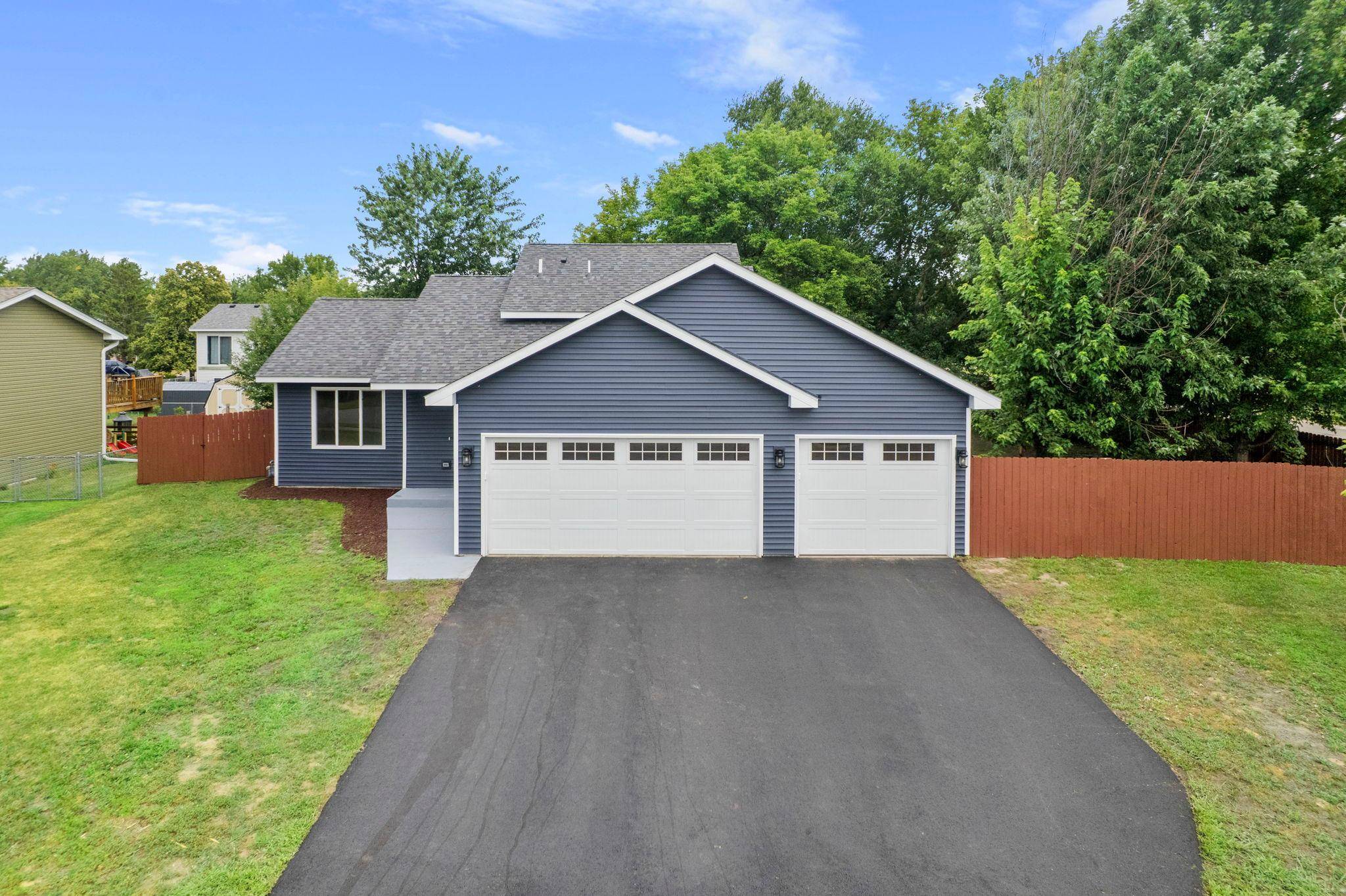 808 5th AVE SW, Isanti, MN 55040