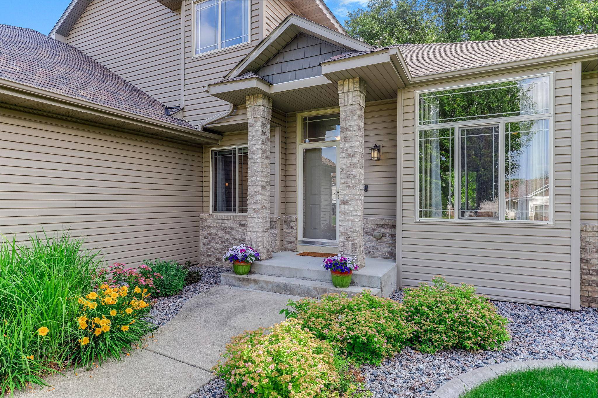 9918 Kiwi AVE N, Brooklyn Park, MN 55443