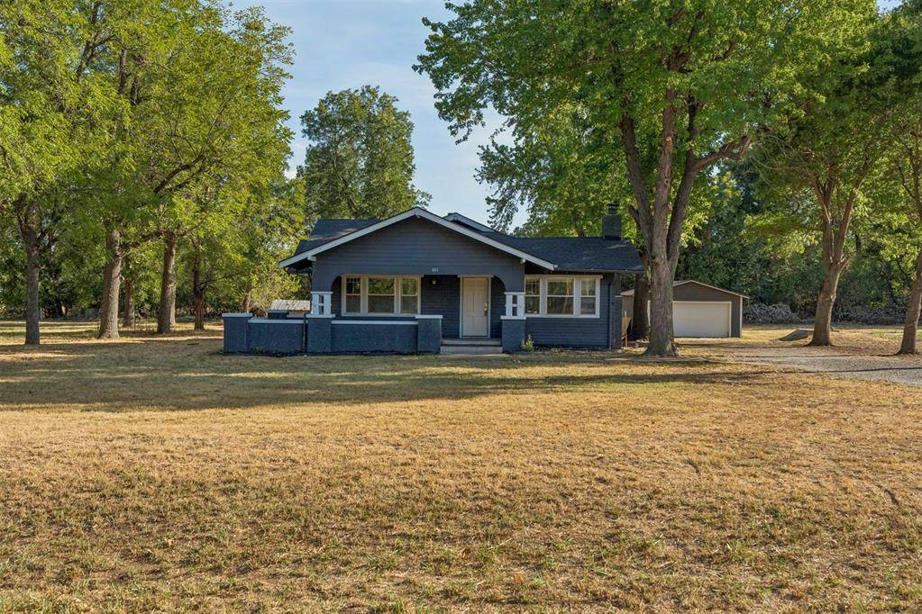 401 E Van Buren ST, Crescent, OK 73028